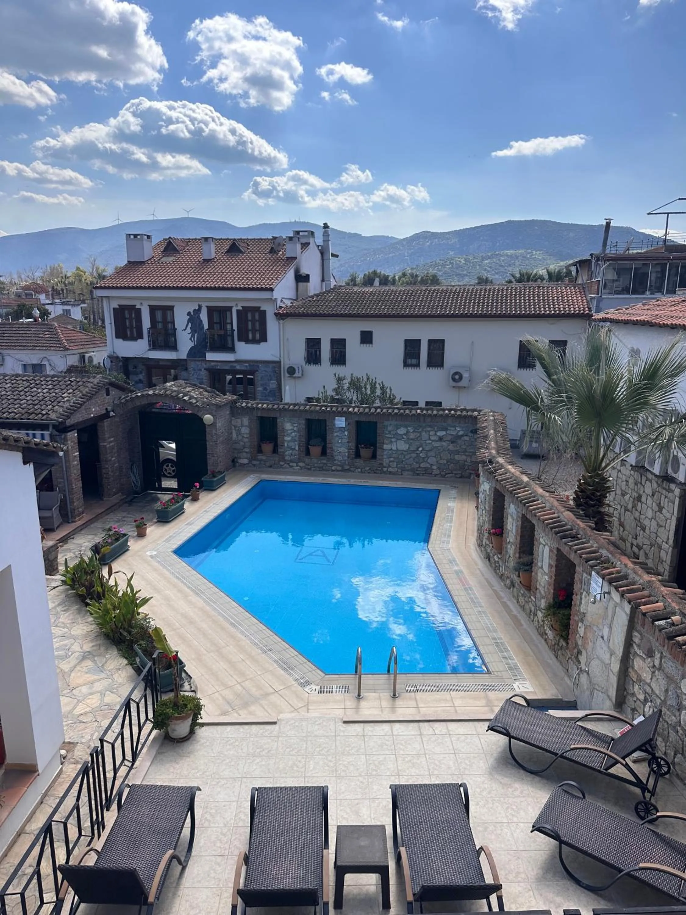 Pool view in Akay Hotel