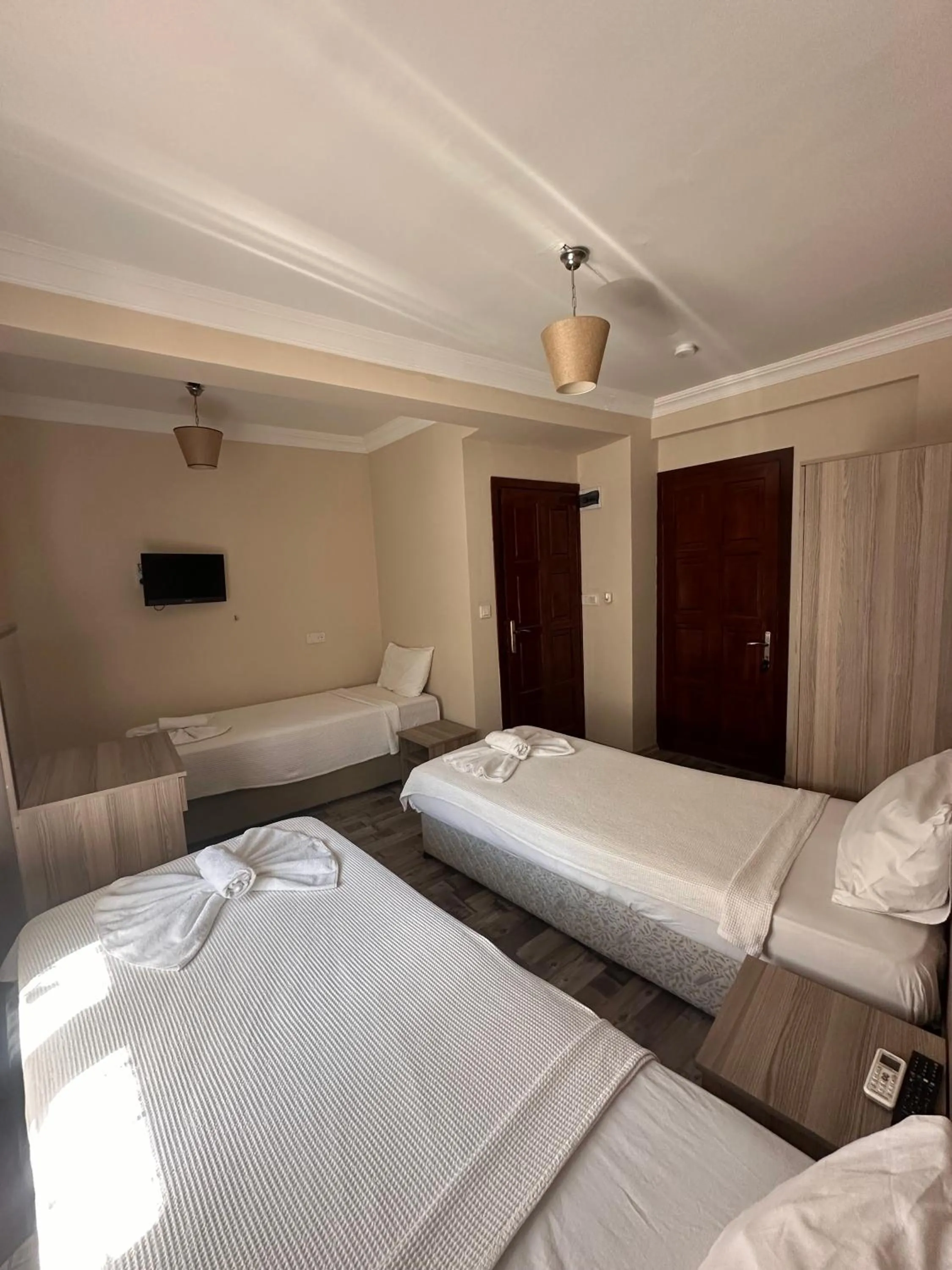 Photo of the whole room in Akay Hotel