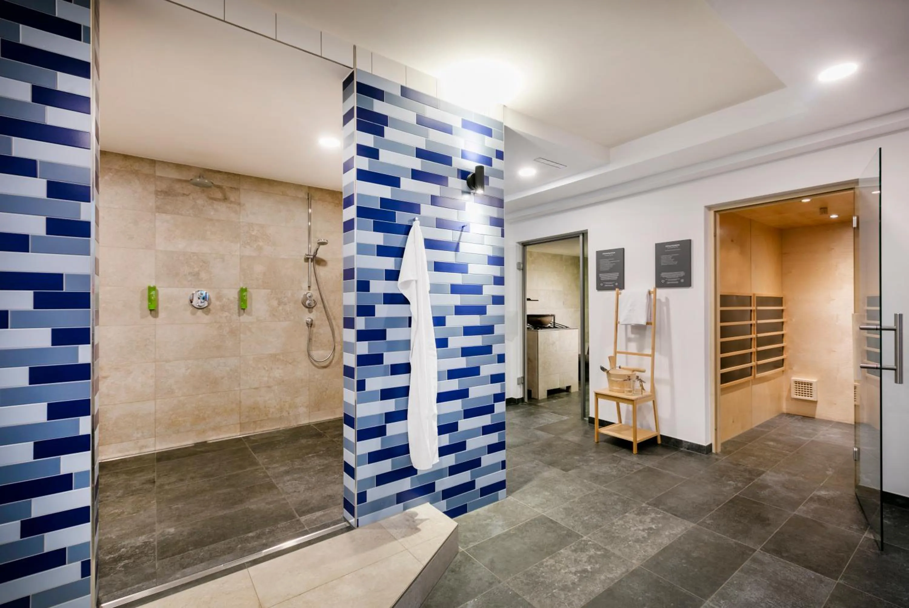 Spa and wellness centre/facilities in JUFA Hotel Erlaufsee