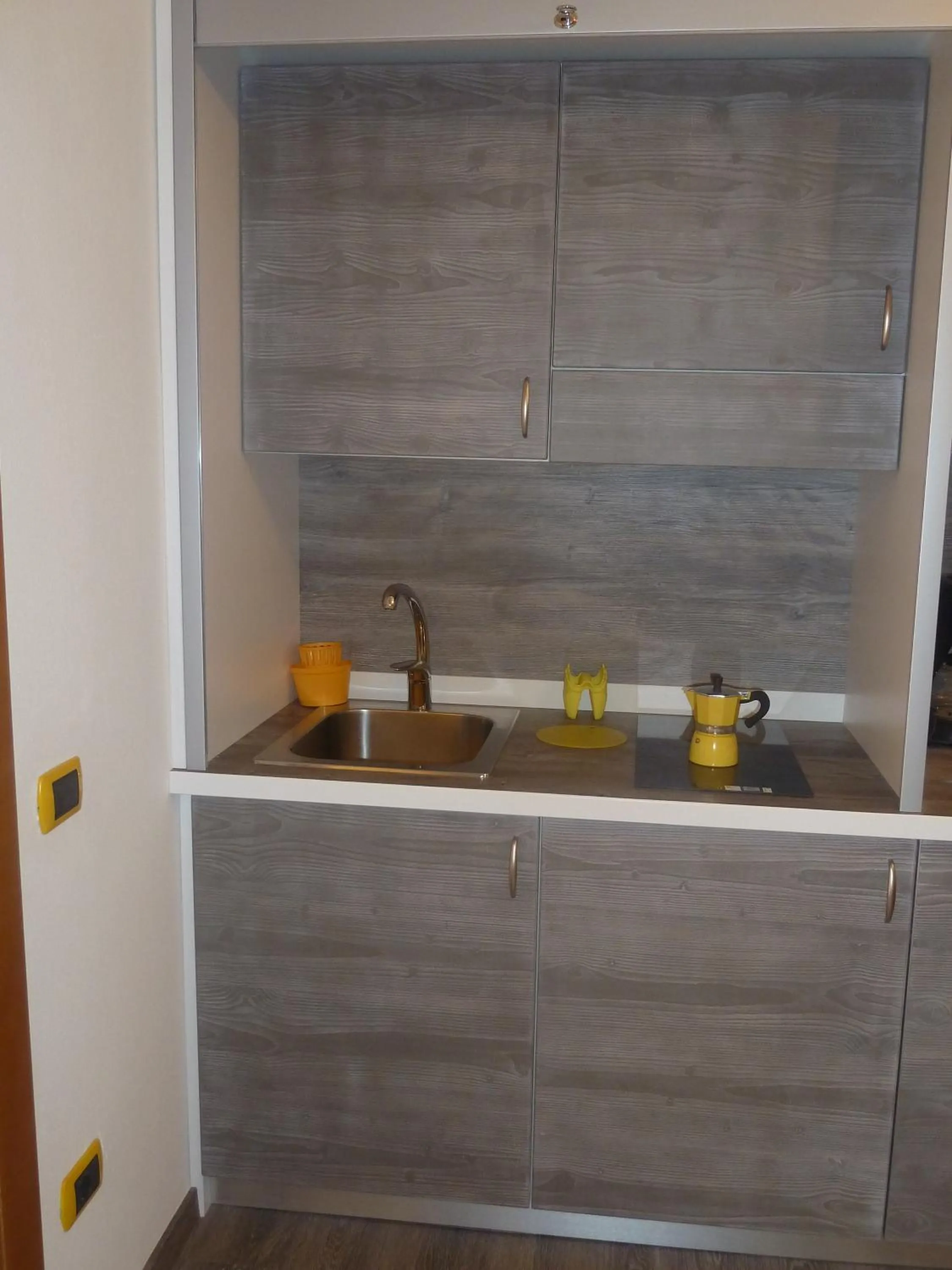 Coffee/tea facilities in Albergo Casa Este