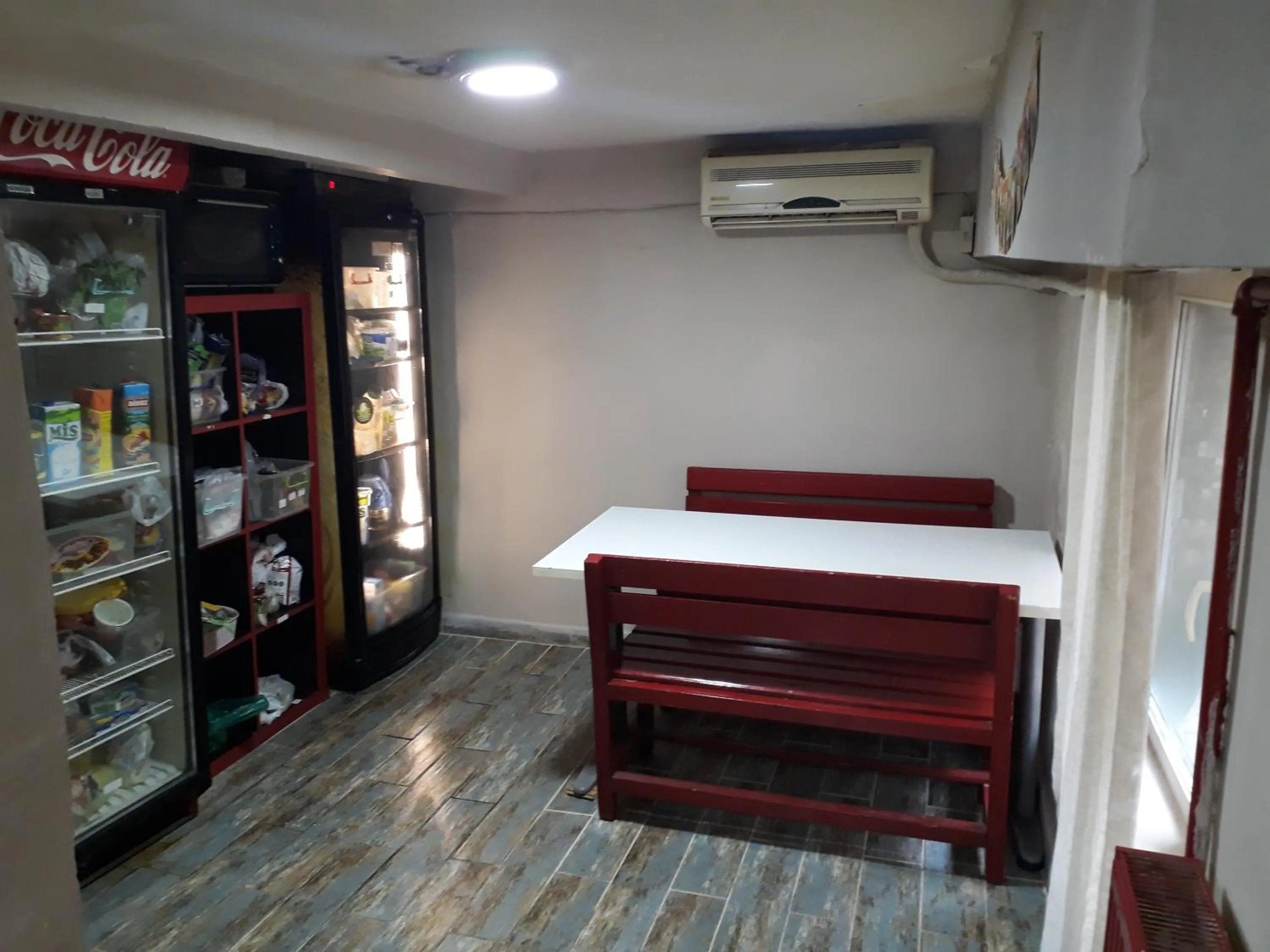 Communal kitchen in TAXİM HOSTEL