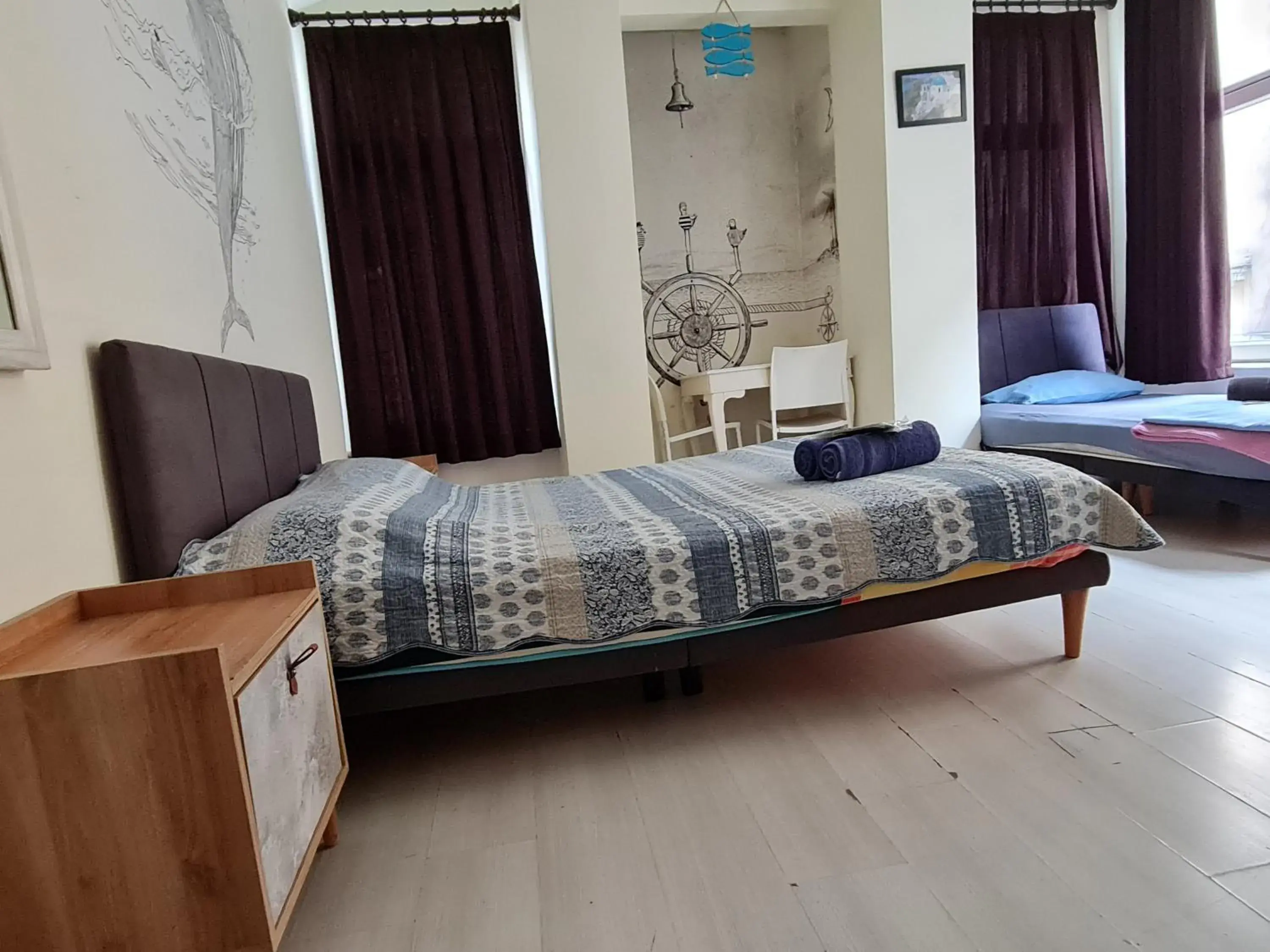 Triple Room with Bathroom in TAXİM HOSTEL Triple Room with Bathroom in TAXİM HOSTEL