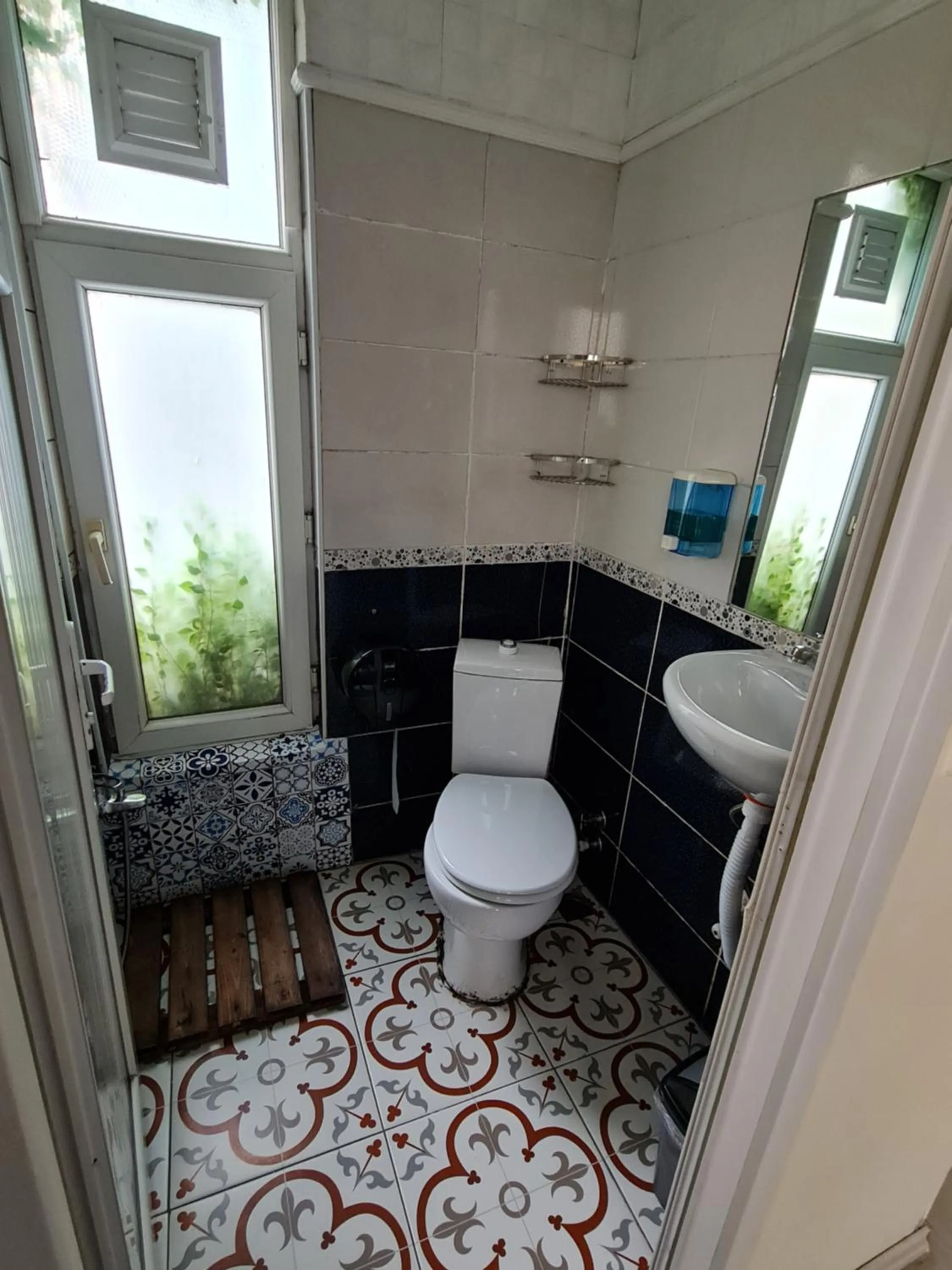 Bathroom in TAXİM HOSTEL