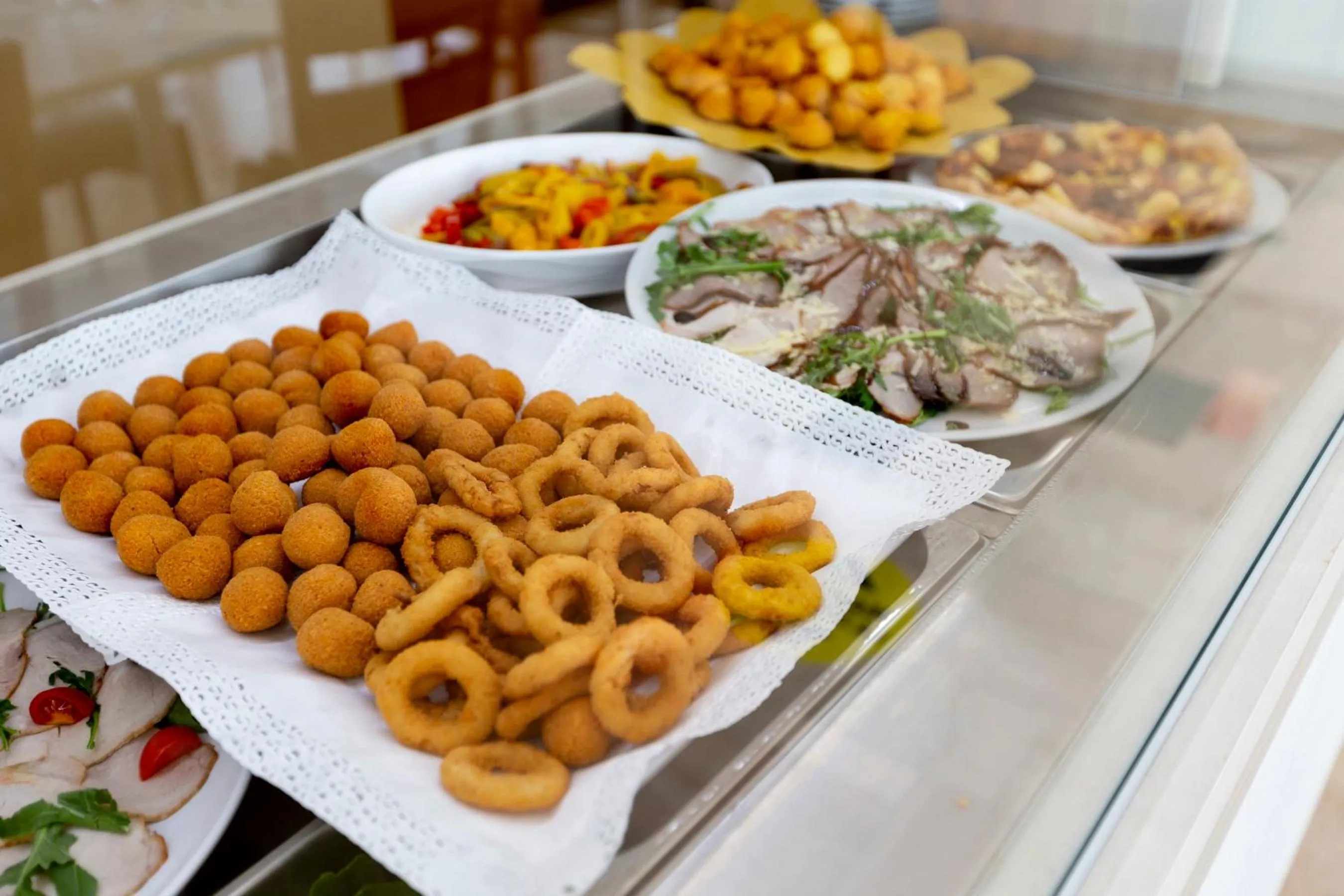 Restaurant/places to eat in Hotel La Residenza