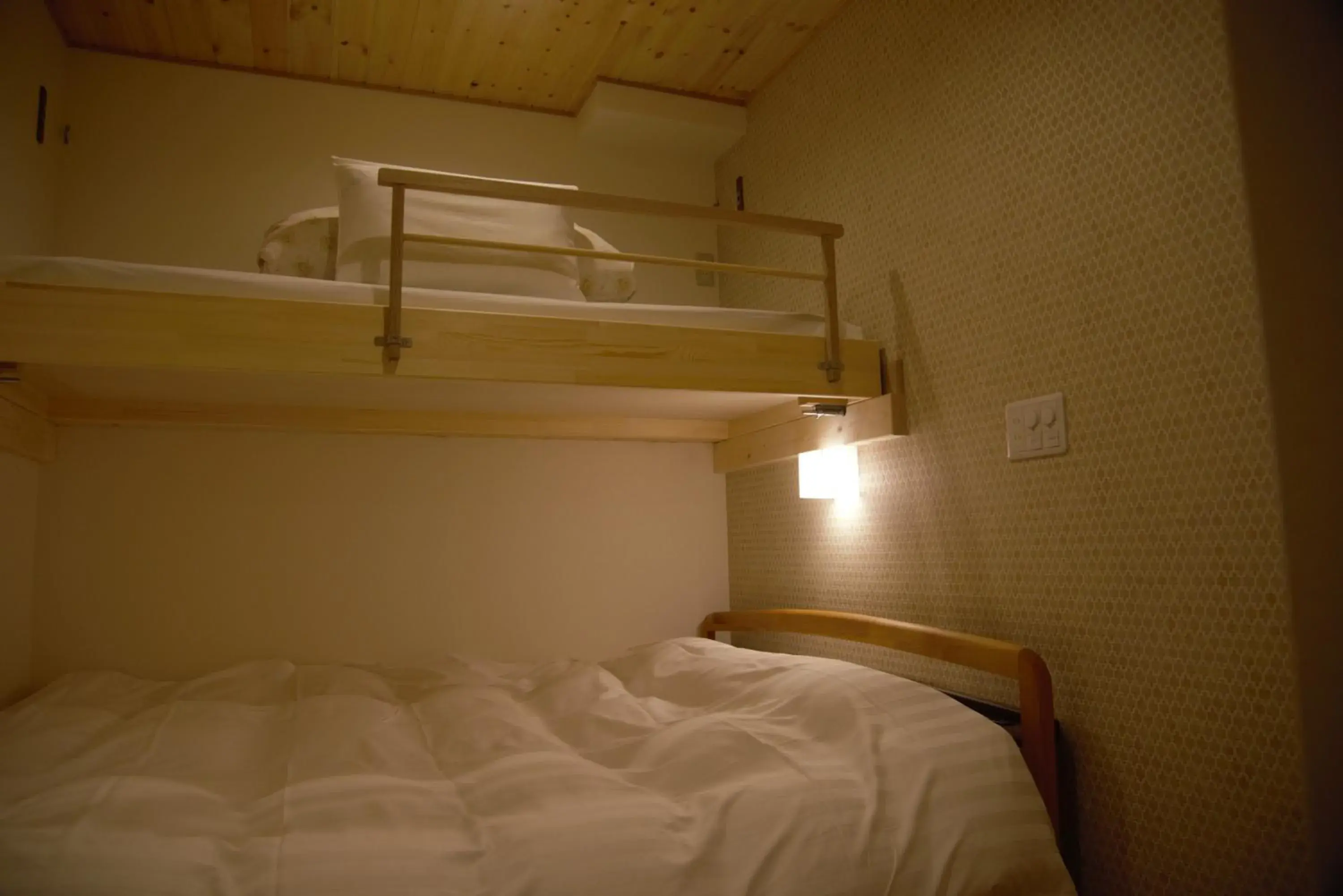 Bed in Mountain Home Lodge in Deer Park Bed in Mountain Home Lodge in Deer Park