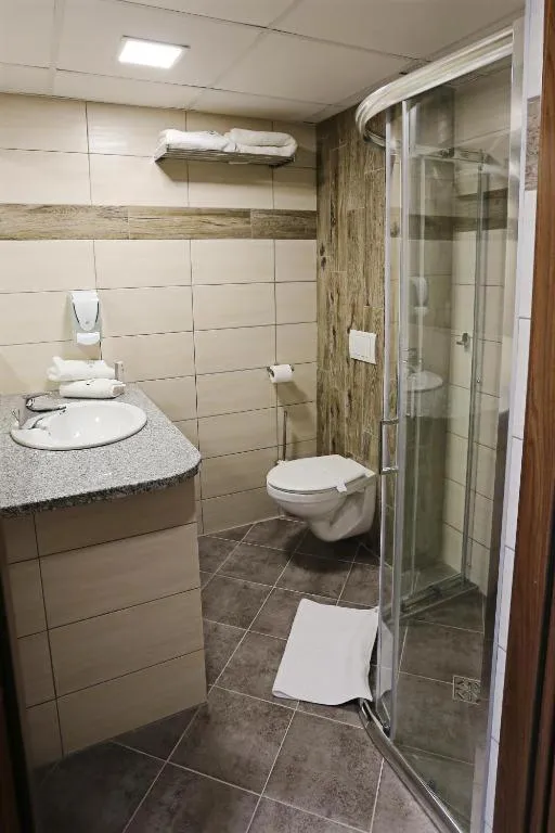 Shower in euroHOTEL Sosnowiec Kazimierz
