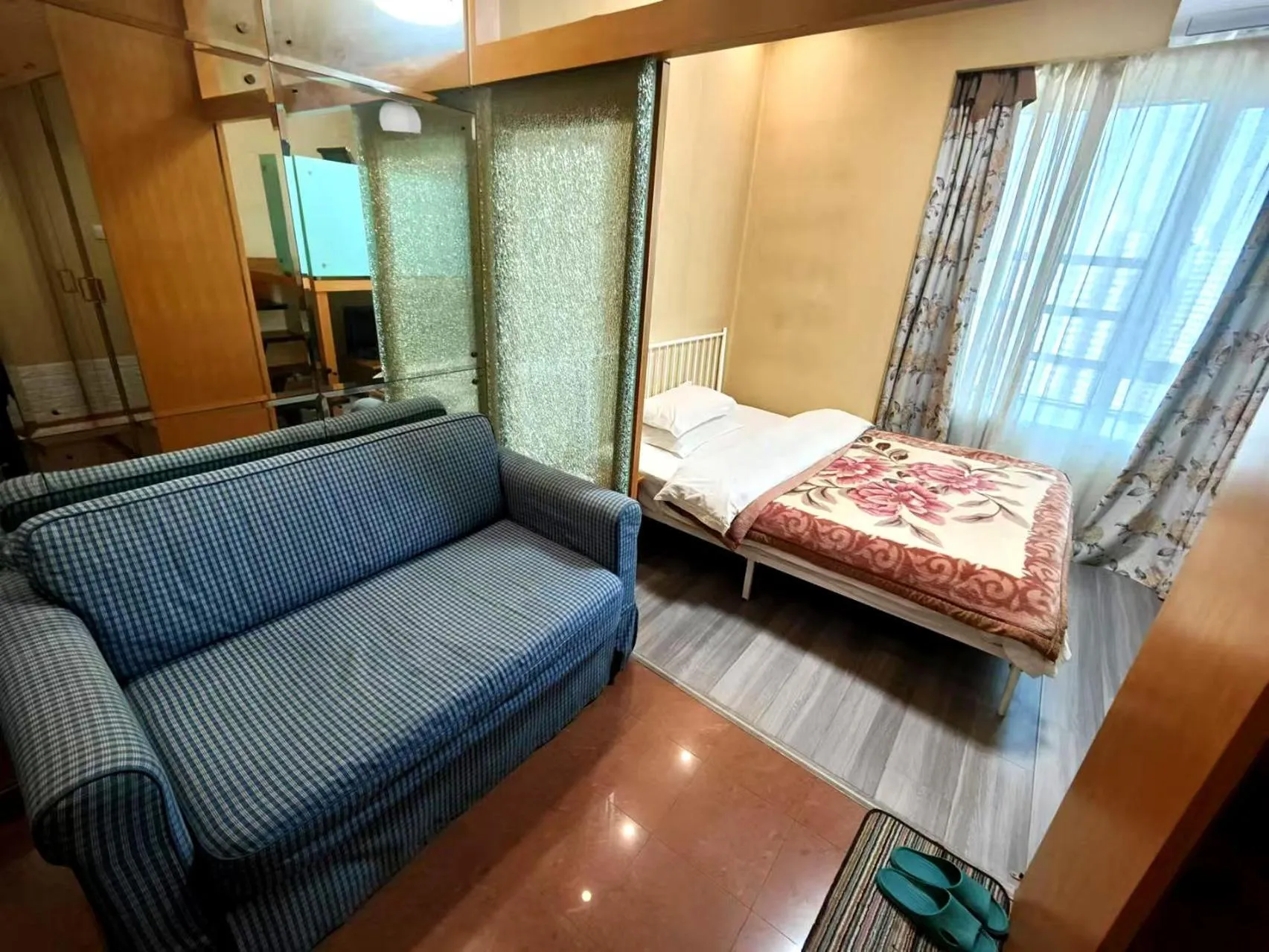 Bed in Xinshikong Apartments- Abest Zhongshan Park No.1