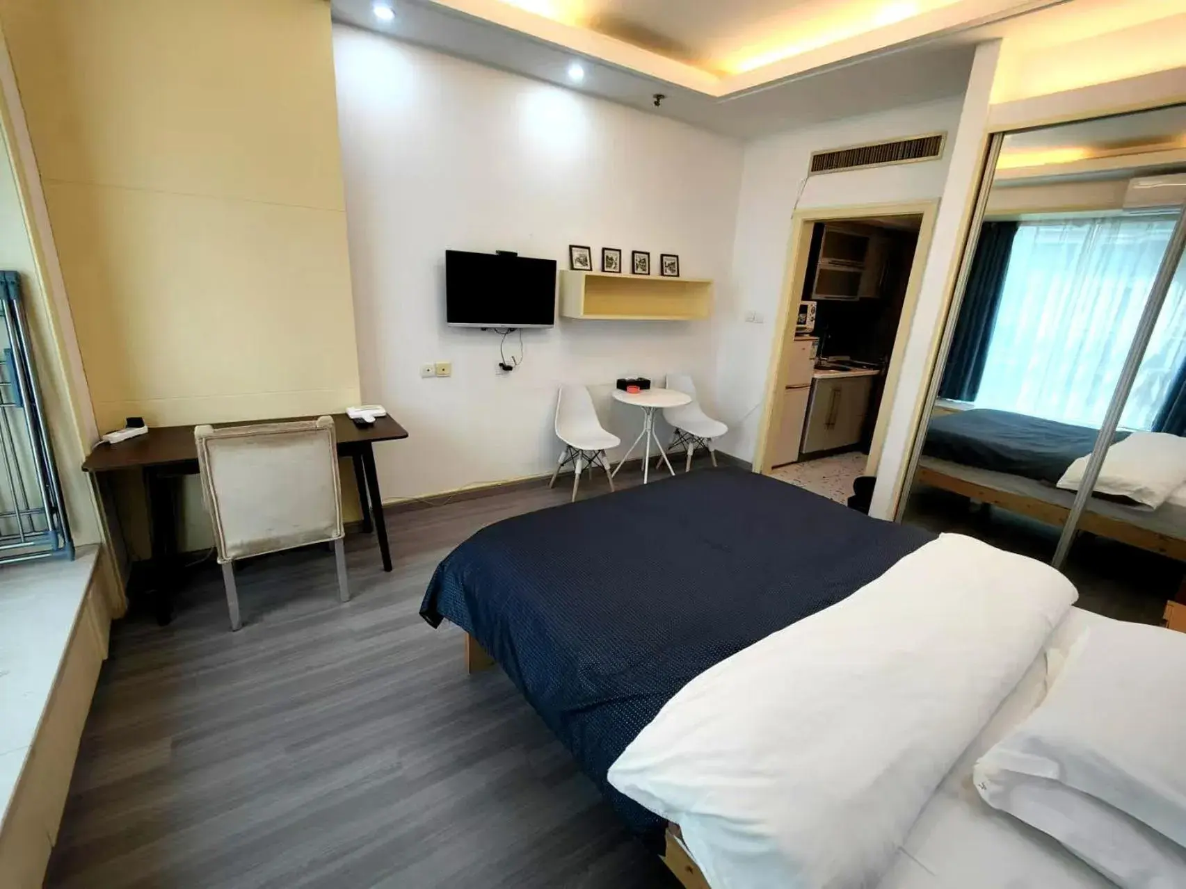 Bed in Xinshikong Apartments- Abest Zhongshan Park No.1 Bed in Xinshikong Apartments- Abest Zhongshan Park No.1