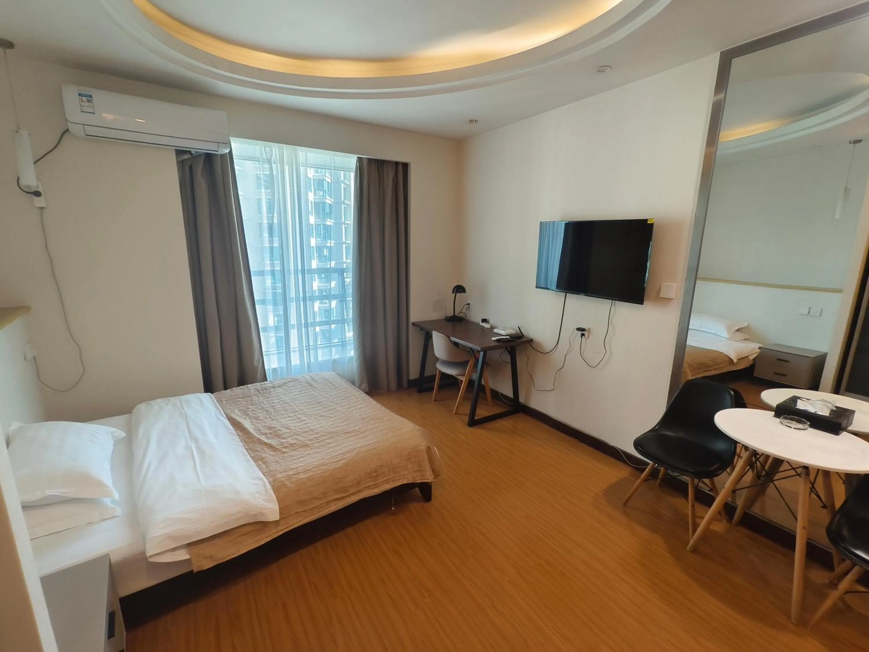 TV and multimedia, Bed in Xinshikong Apartments- Abest Zhongshan Park No.1