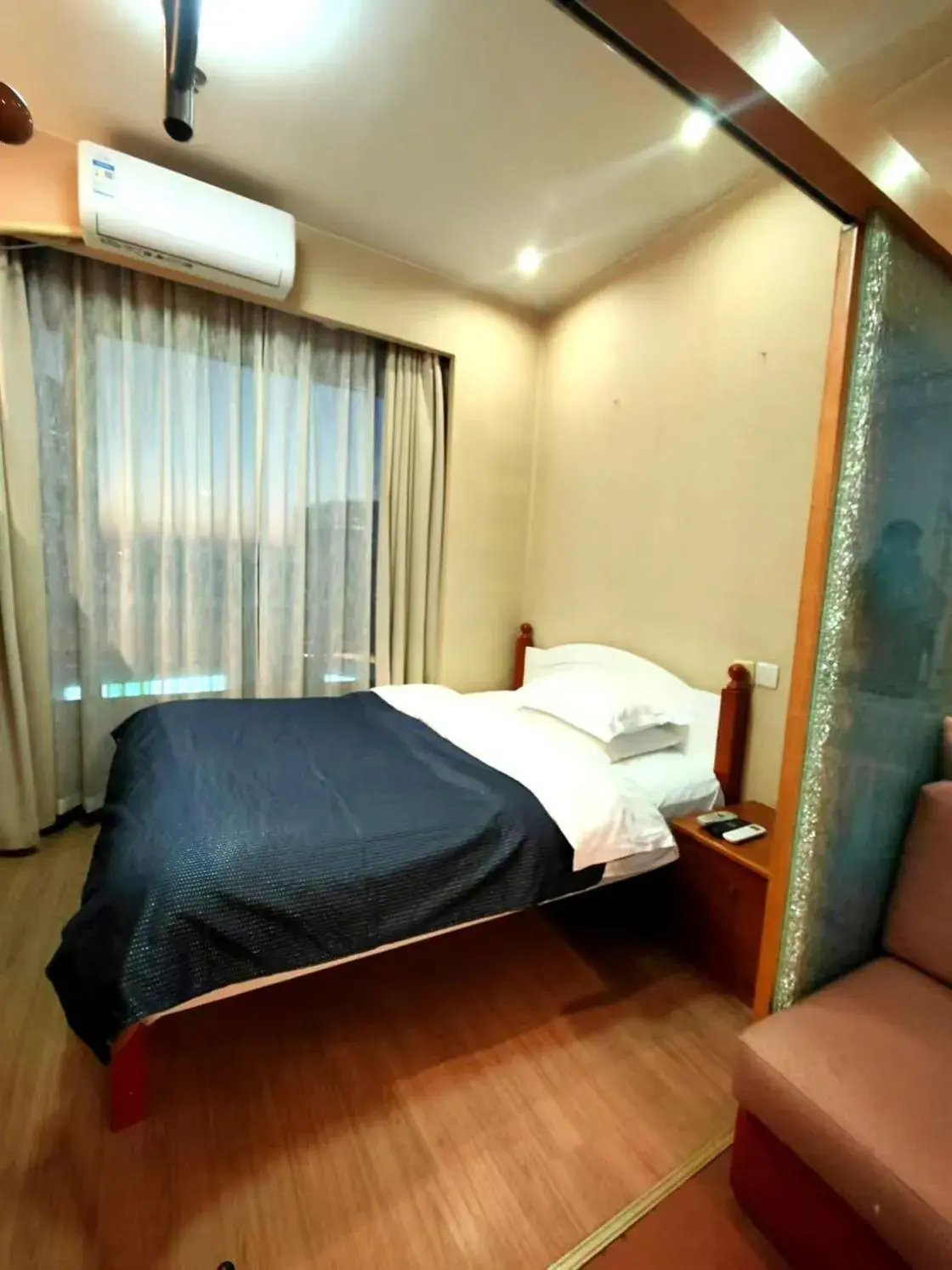 Bed in Xinshikong Apartments- Abest Zhongshan Park No.1 Bed in Xinshikong Apartments- Abest Zhongshan Park No.1