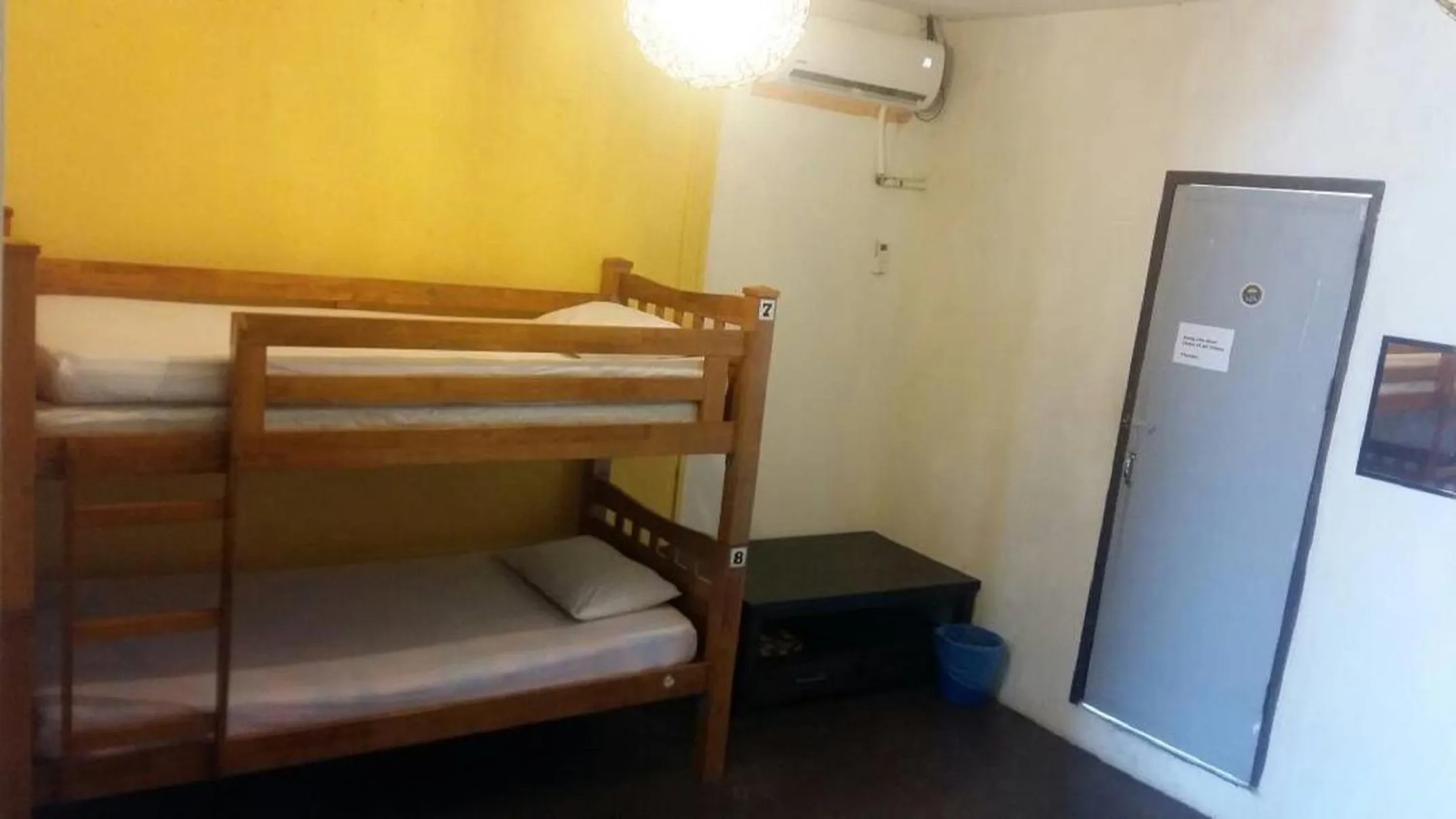 Bed in Cocoa Mews Cafe and Homestay