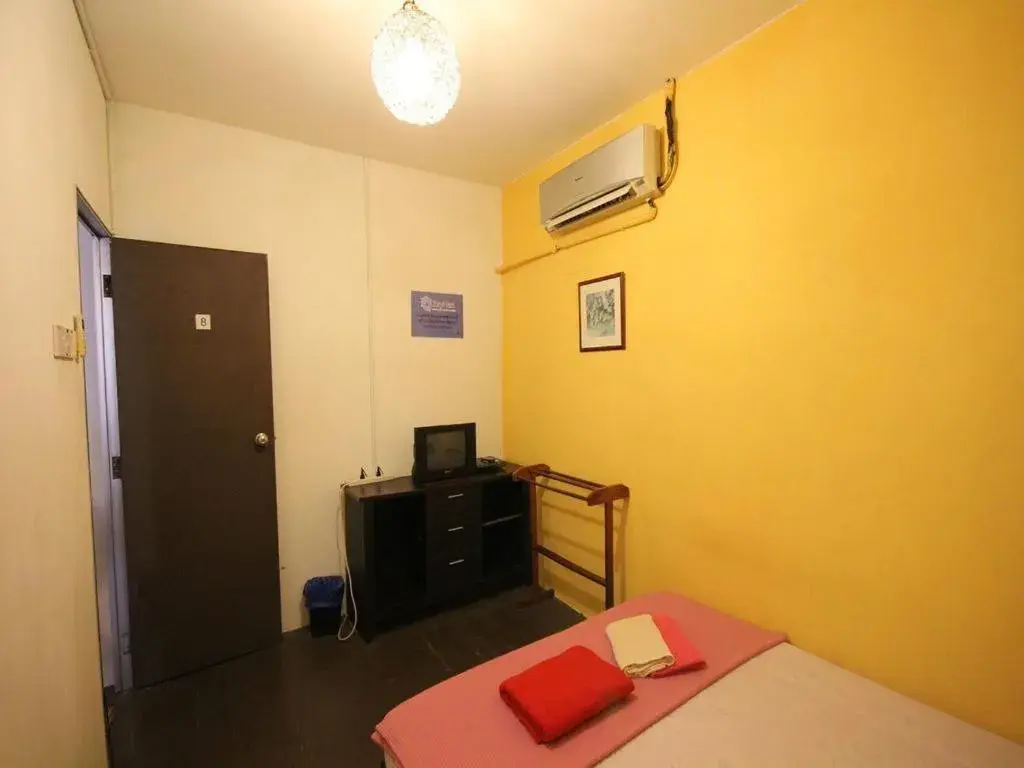 Property building, Bed in Cocoa Mews Cafe and Homestay Property building, Bed in Cocoa Mews Cafe and Homestay