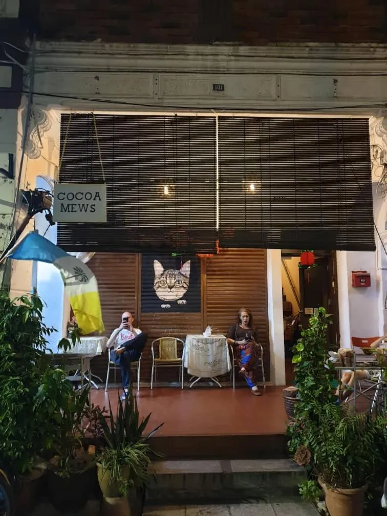 Cocoa Mews Cafe and Homestay