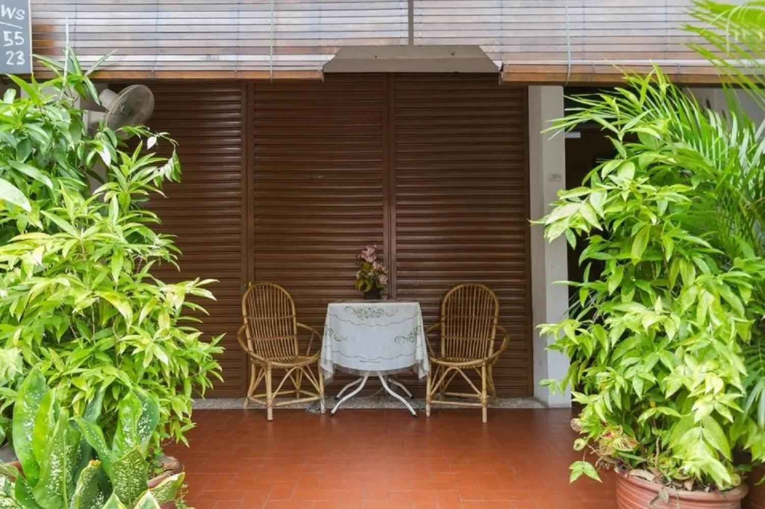 Cocoa Mews Cafe and Homestay