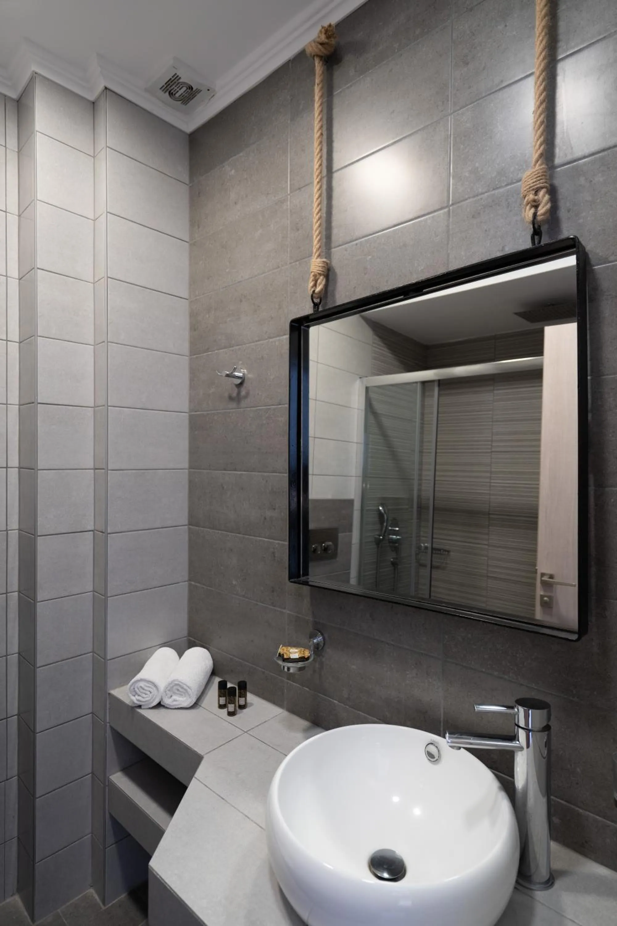 Bathroom in Hotel Sunshine