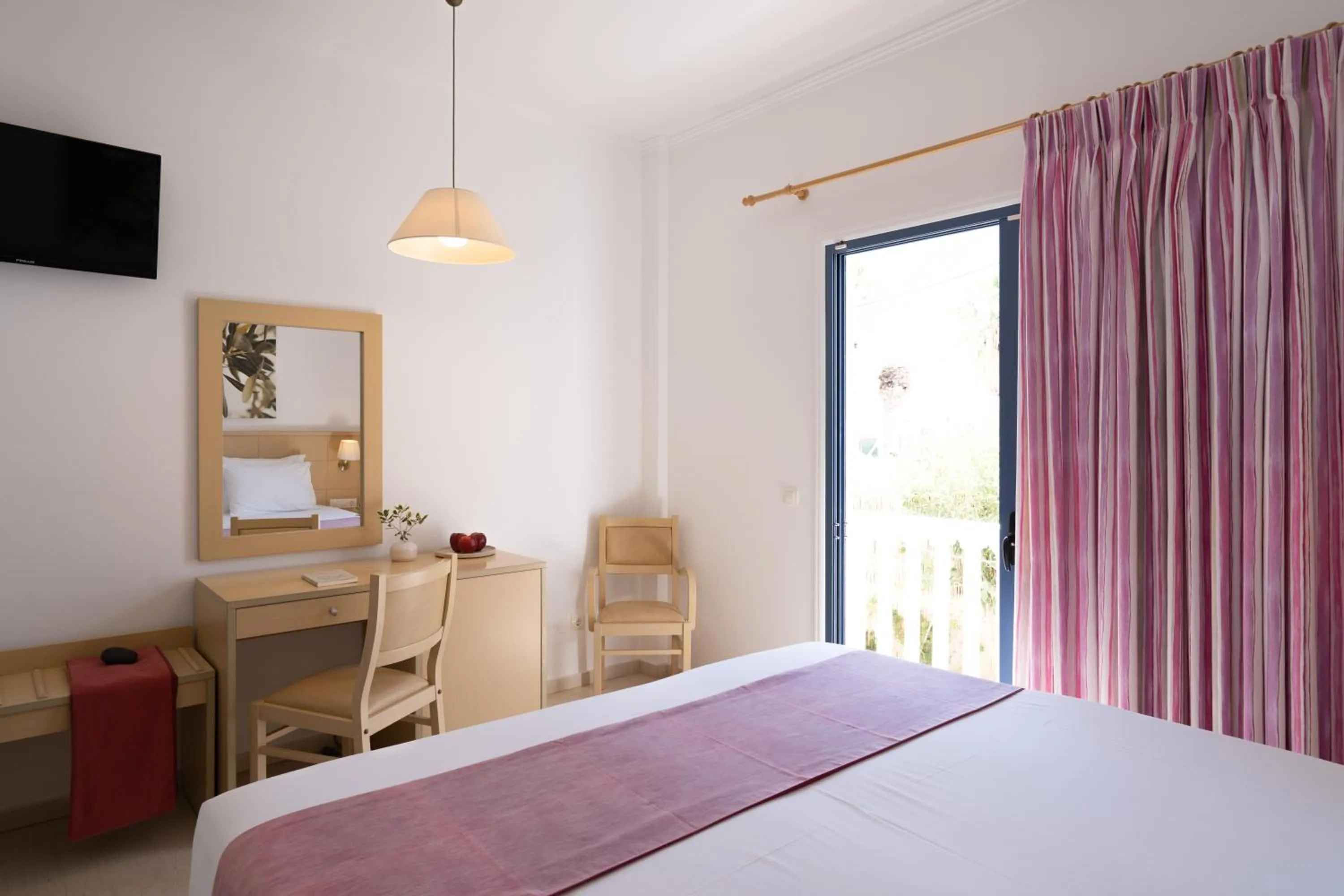 Bed in Hotel Sunshine