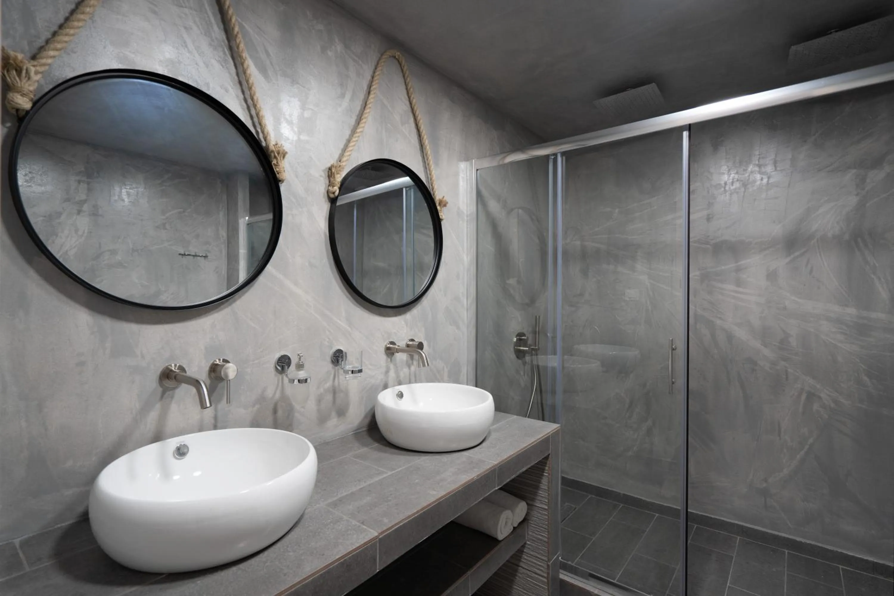 Bathroom in Hotel Sunshine