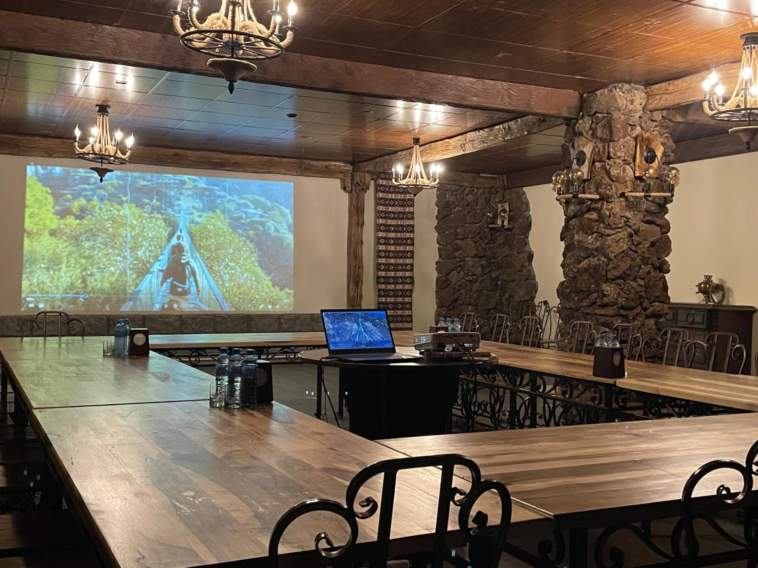 TV and multimedia in Mina Hotel