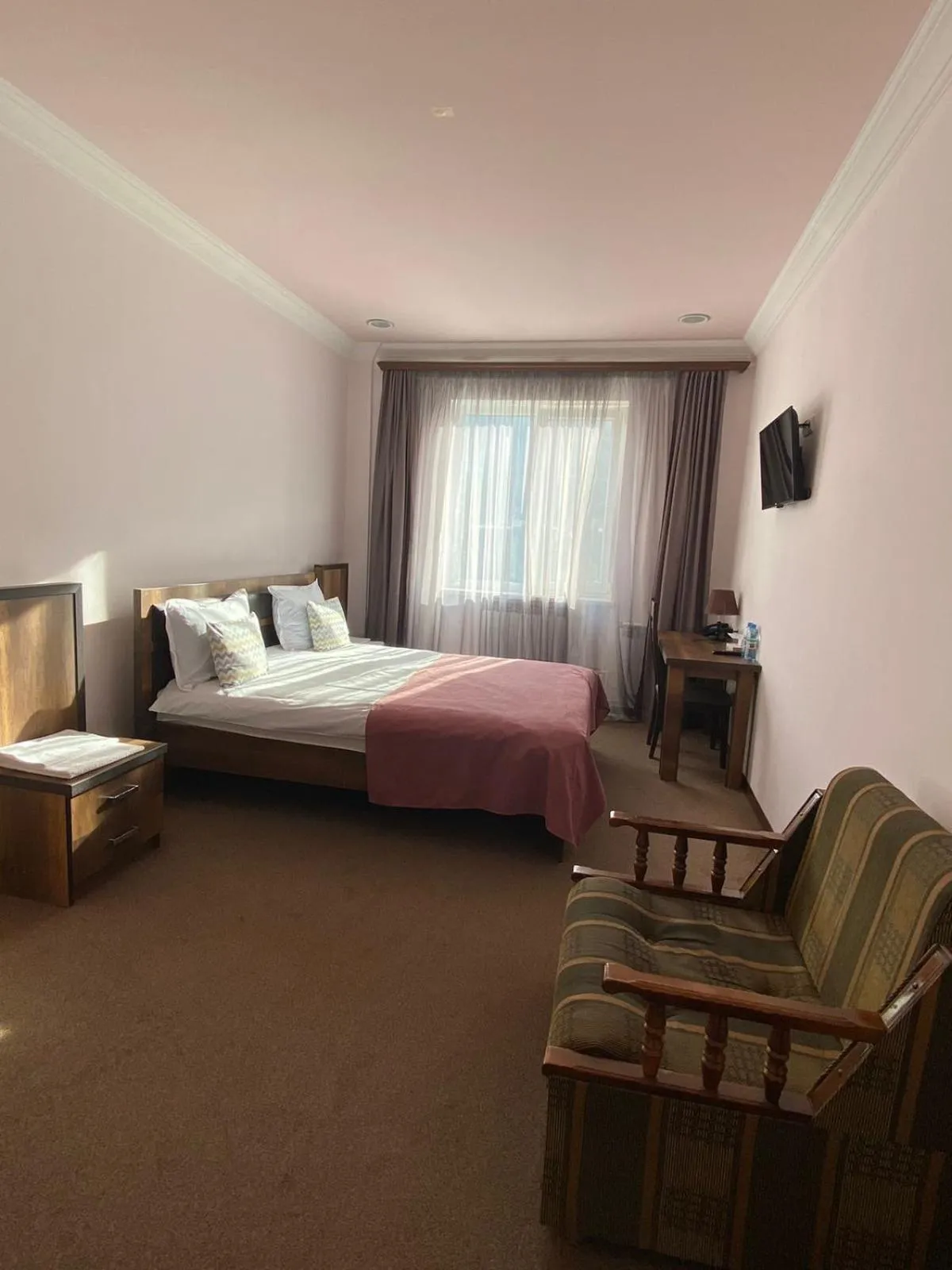 Photo of the whole room, Bed in Mina Hotel