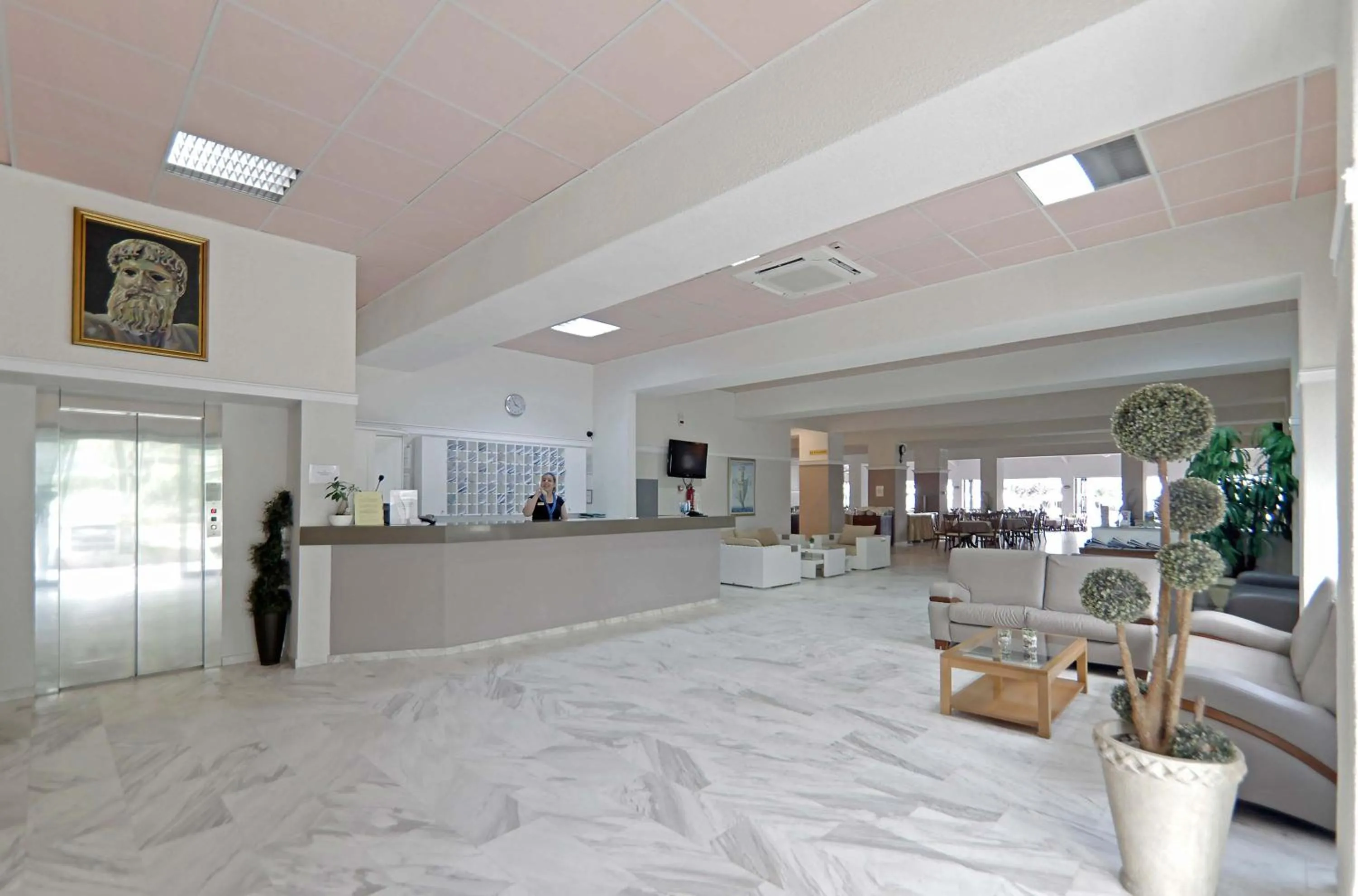 Lobby or reception in Sun Beach Hotel