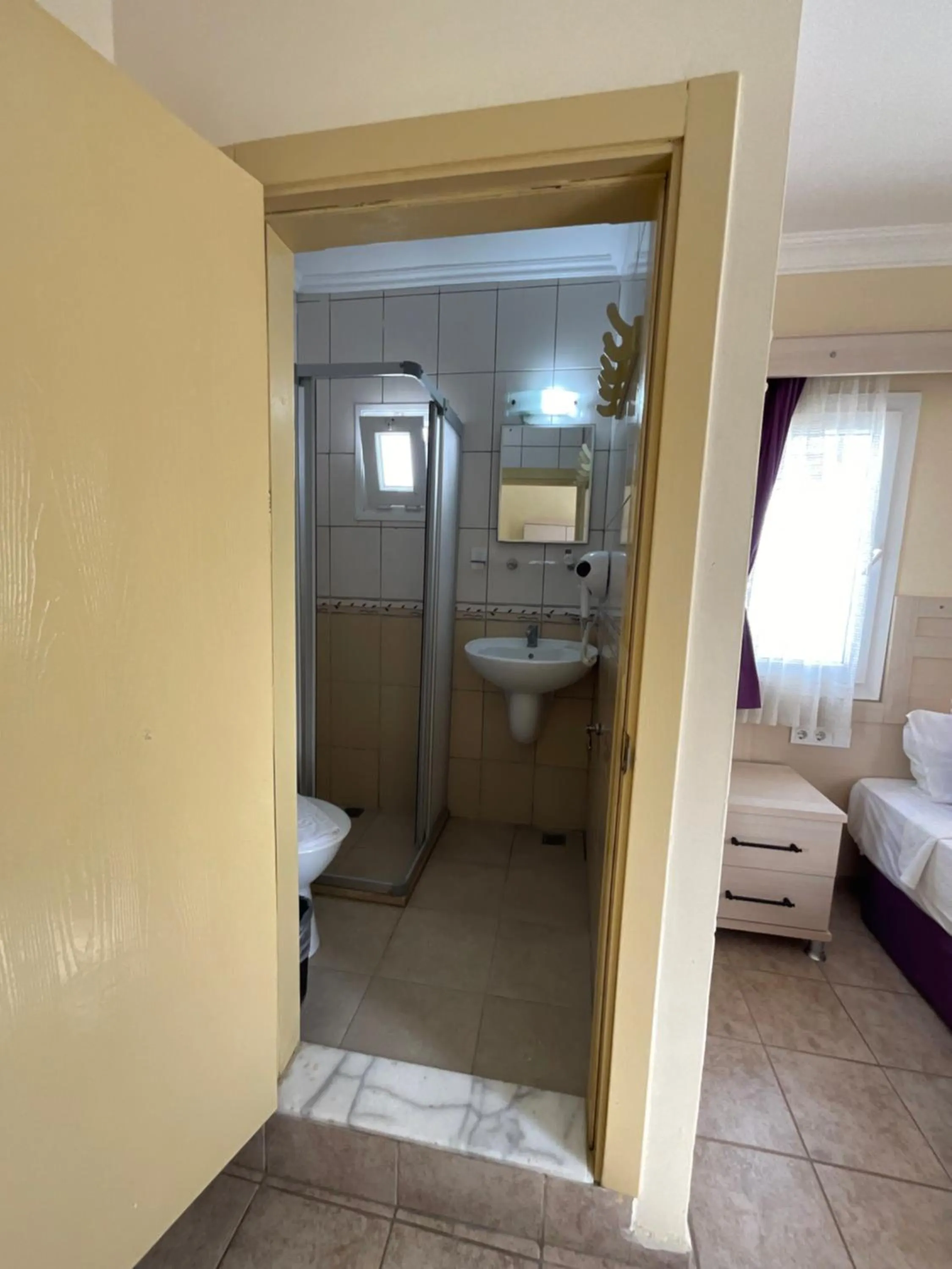 Bathroom, Bed in Canna Garden Hotel - Adult Only