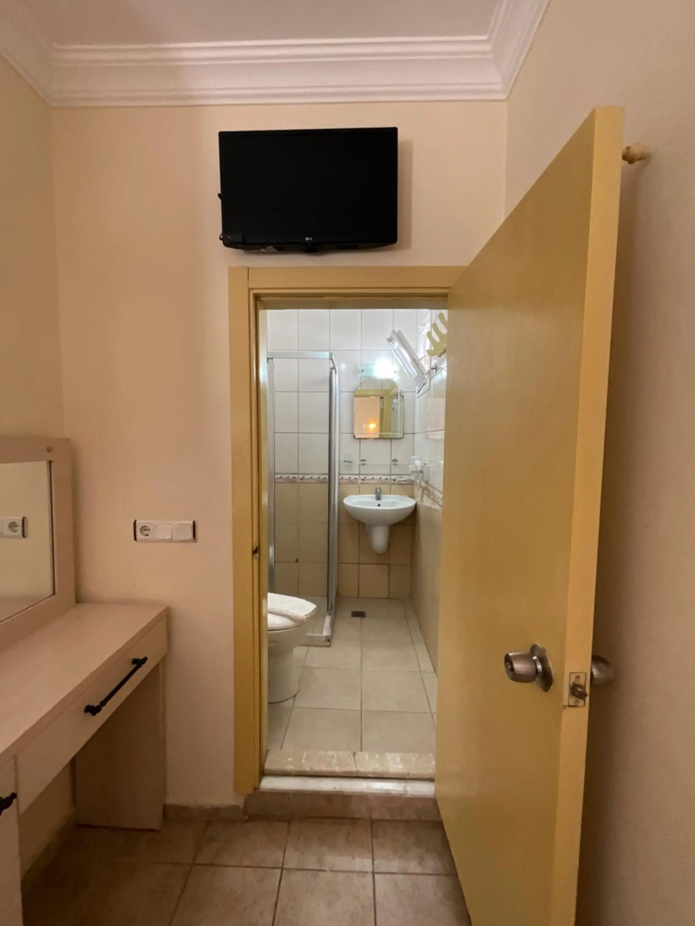 Bathroom in Canna Garden Hotel - Adult Only