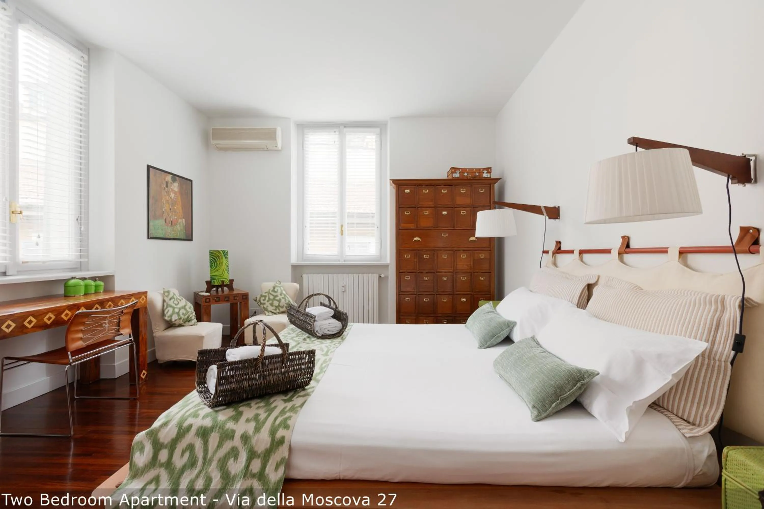 Bed in Brera Apartments in Moscova