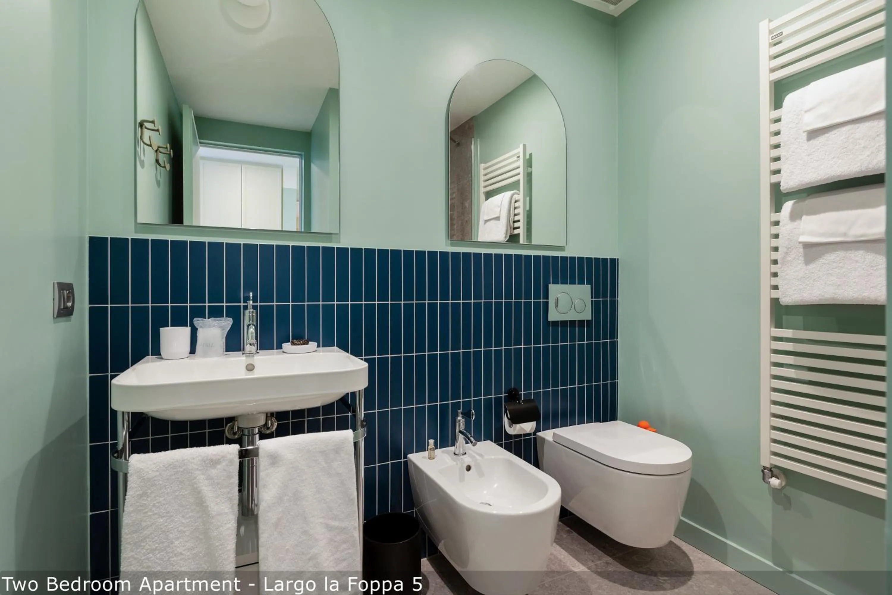 Toilet in Brera Apartments in Moscova