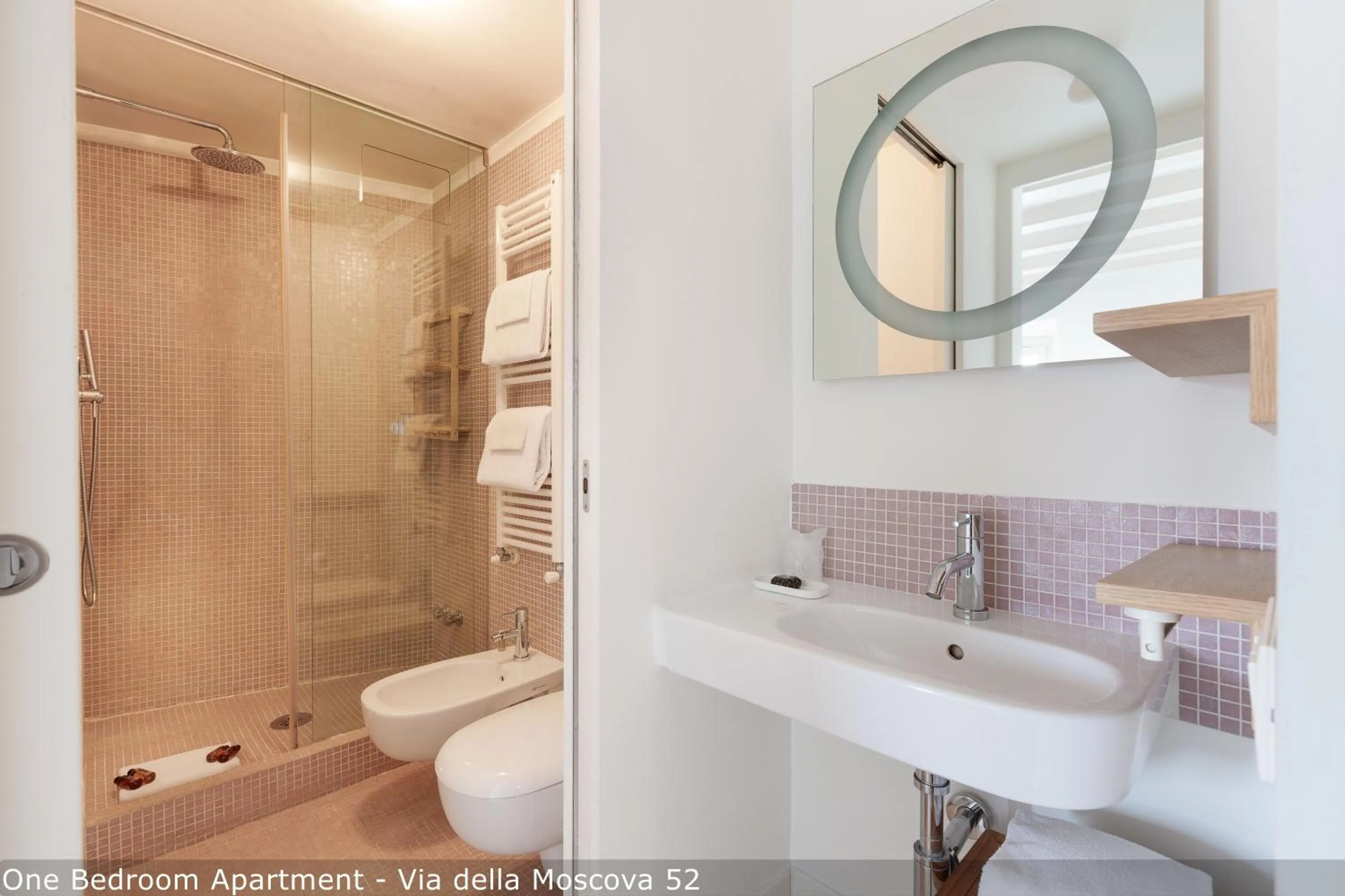 Shower in Brera Apartments in Moscova