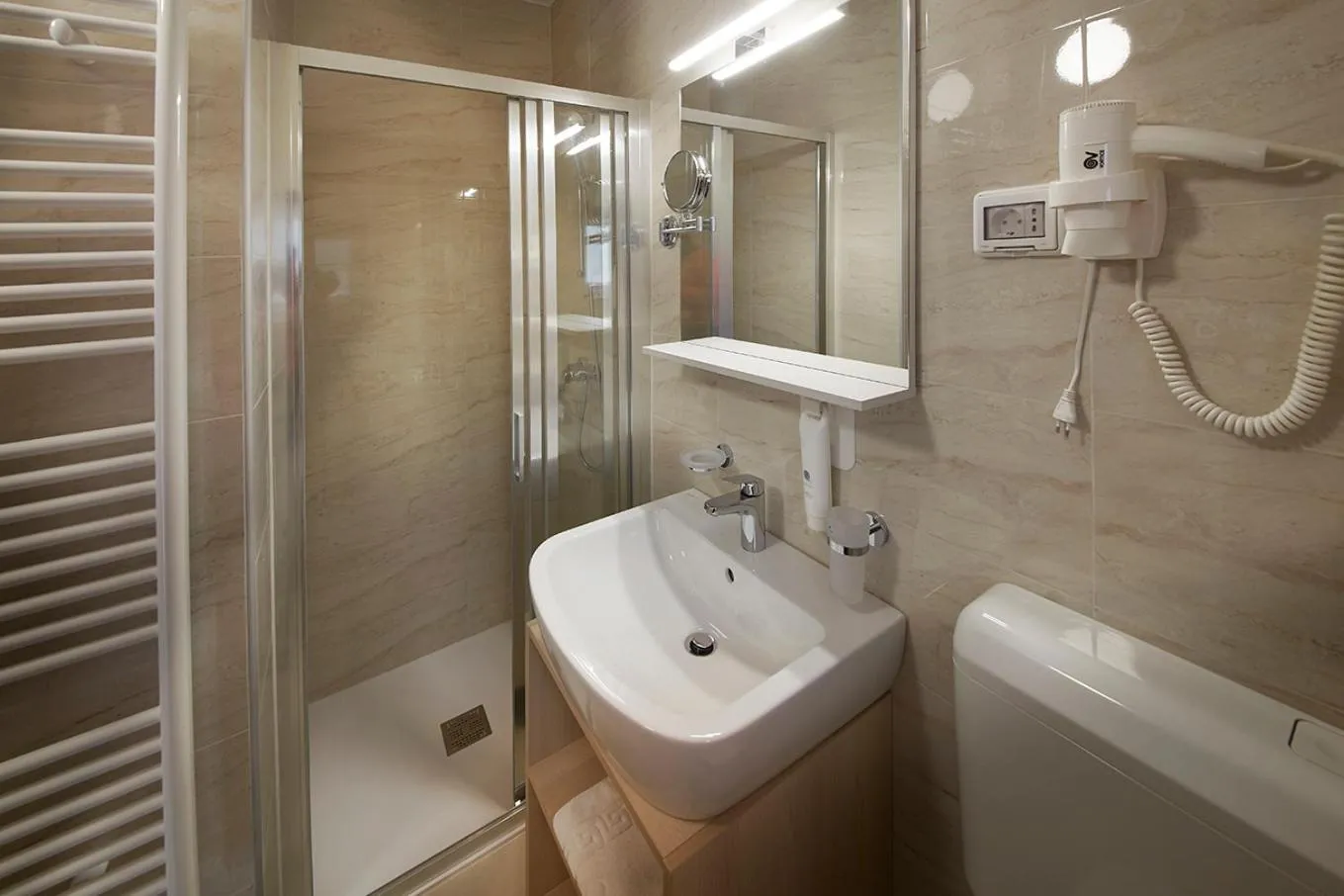 Bathroom in Villa Cedra - Hotel & Resort Adria Ankaran