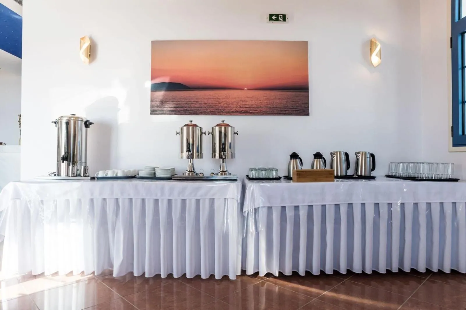 Coffee/tea facilities in Anesis Hotel