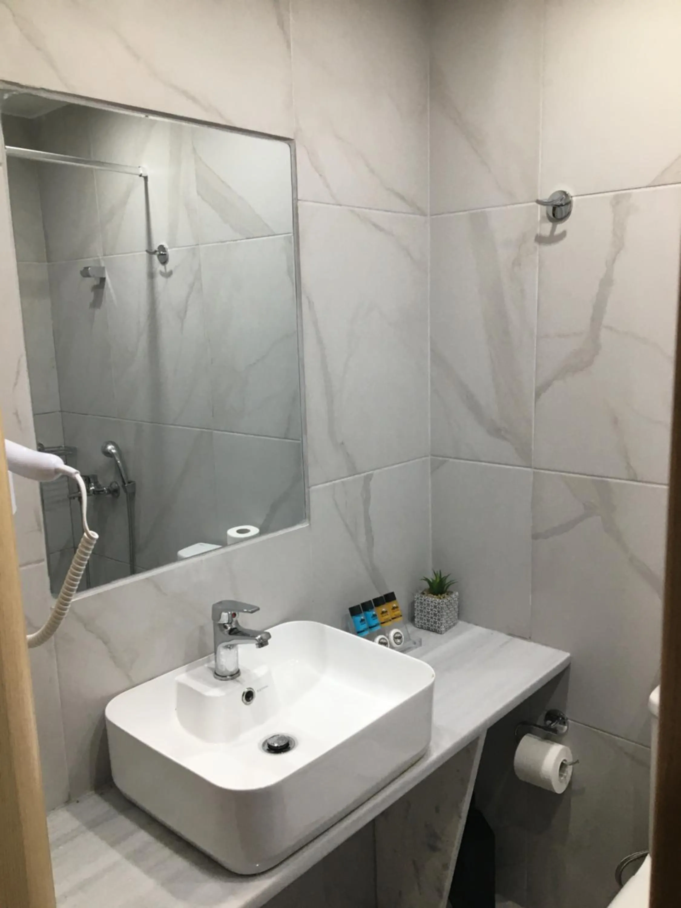 Anesis Hotel