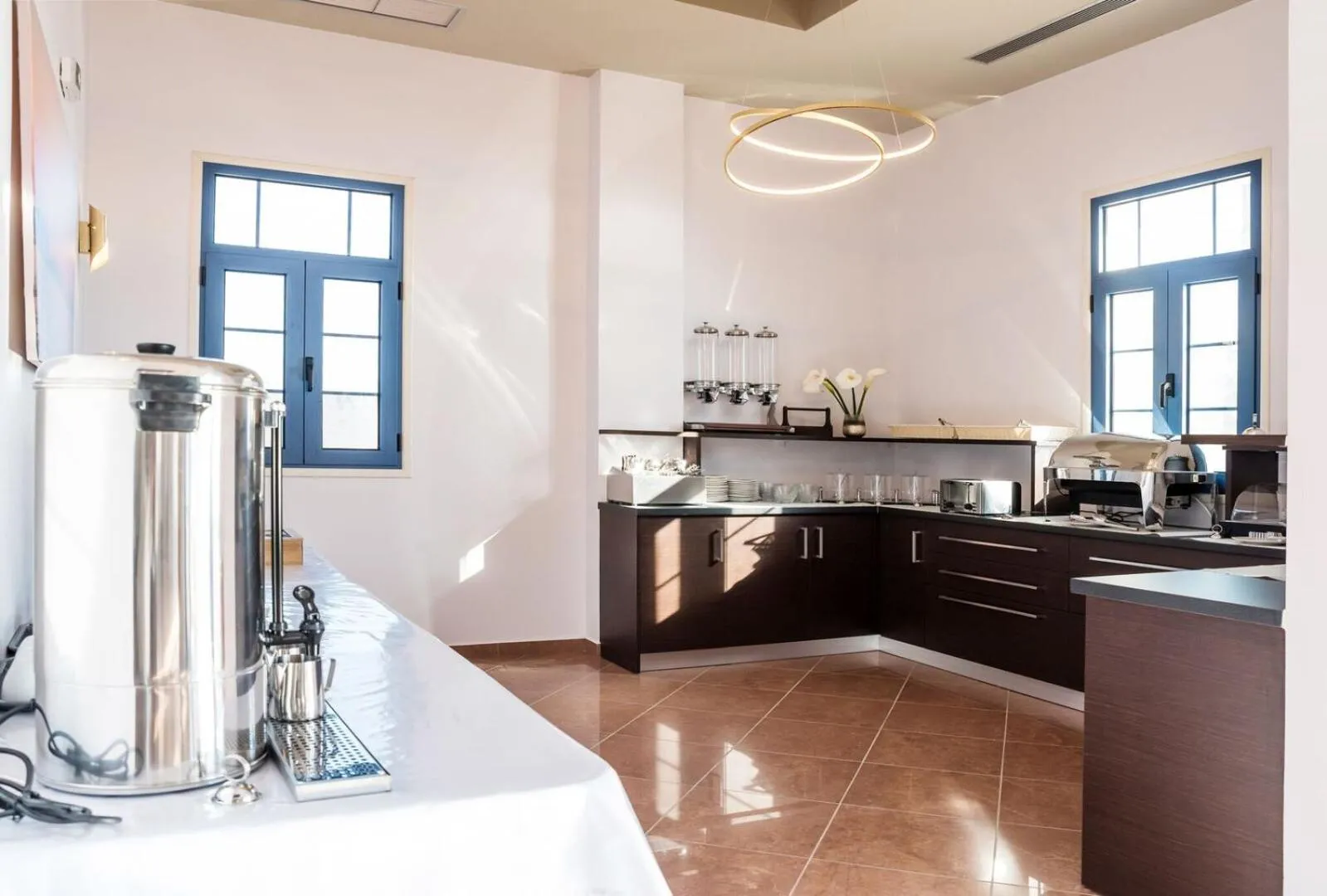 Coffee/tea facilities in Anesis Hotel