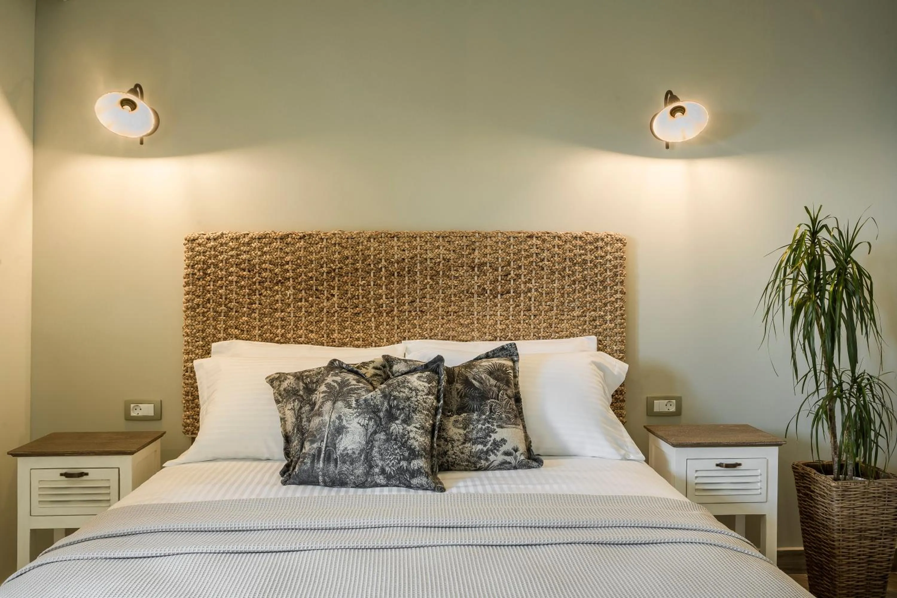 Bed in La Signora Hotel
