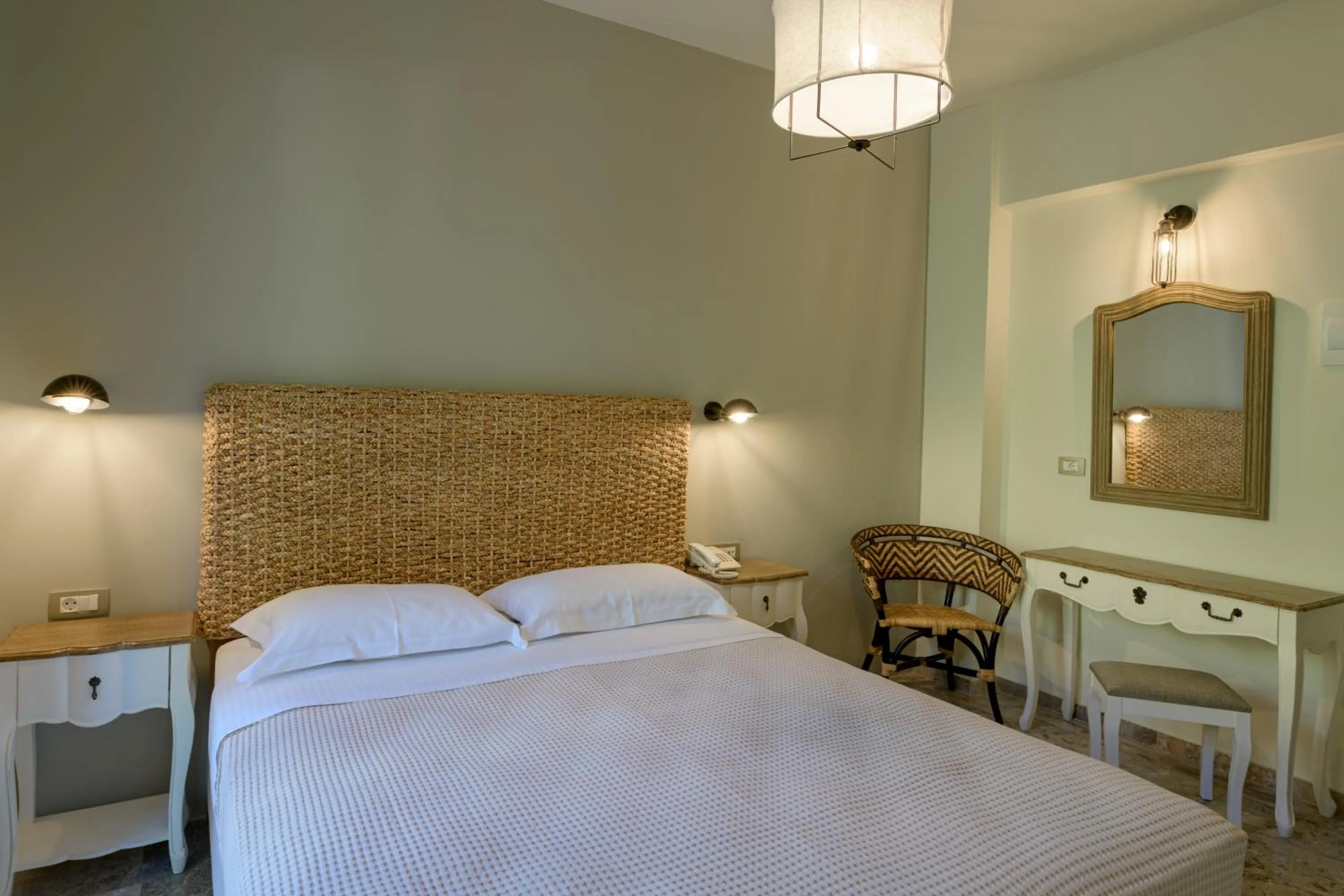 Bed in La Signora Hotel