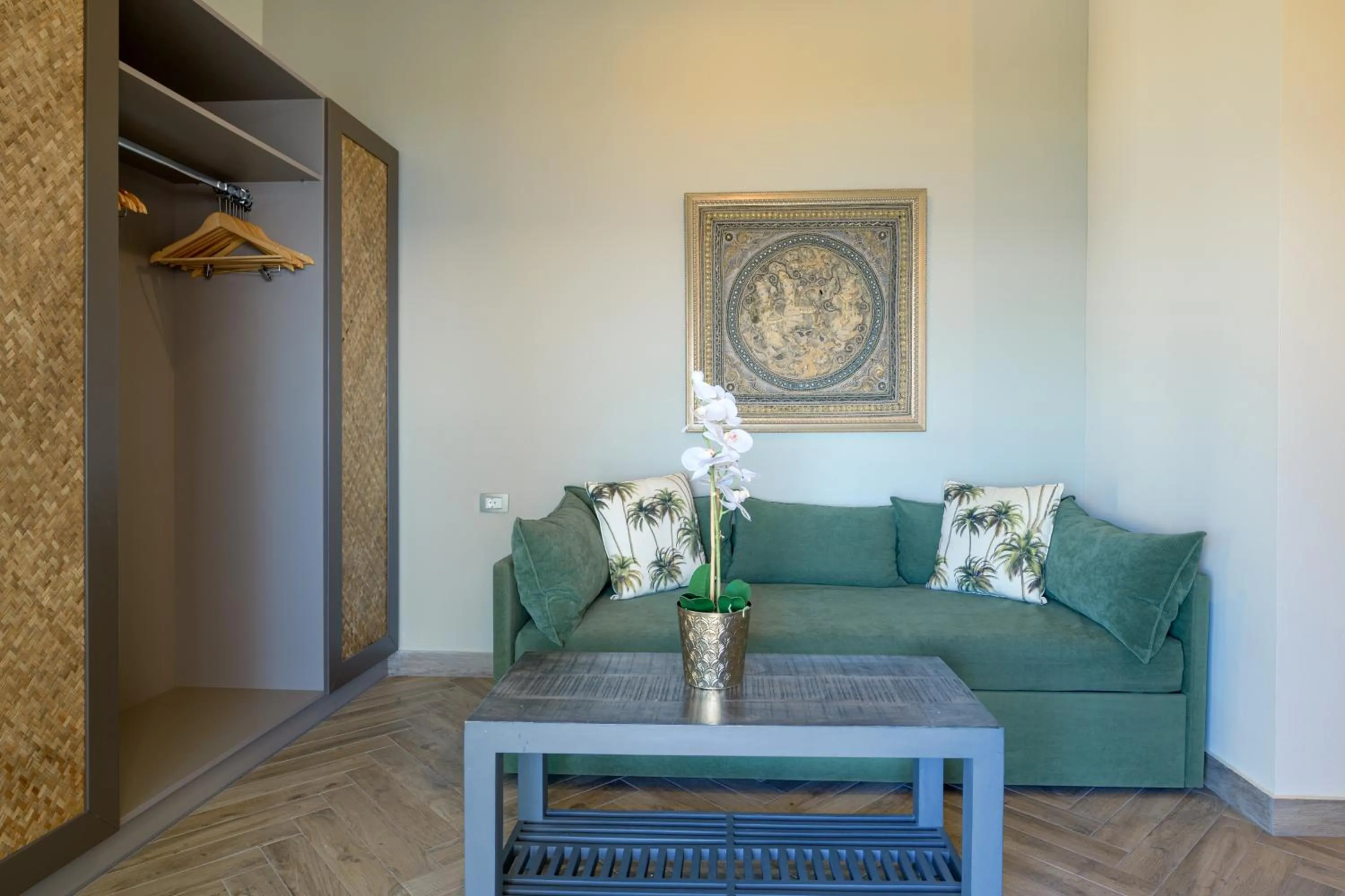 Living room in La Signora Hotel