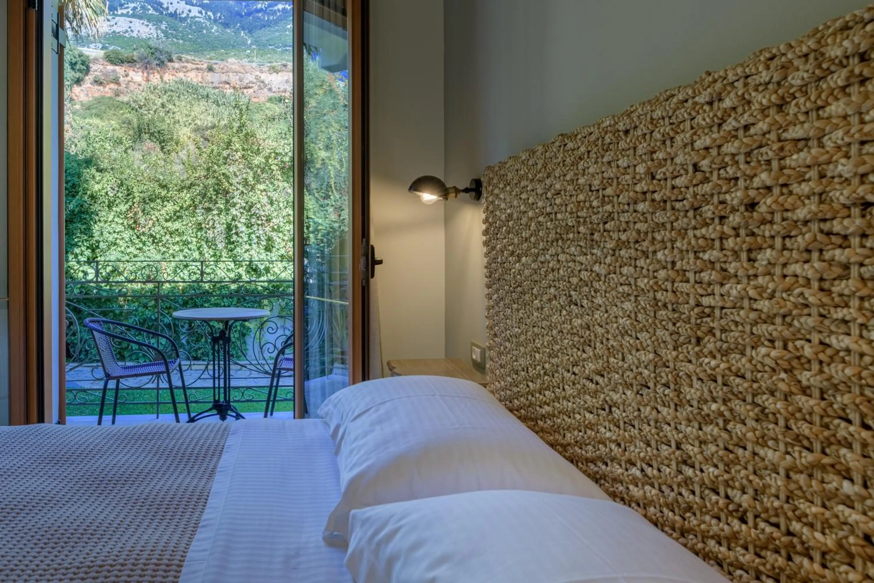 Bed in La Signora Hotel