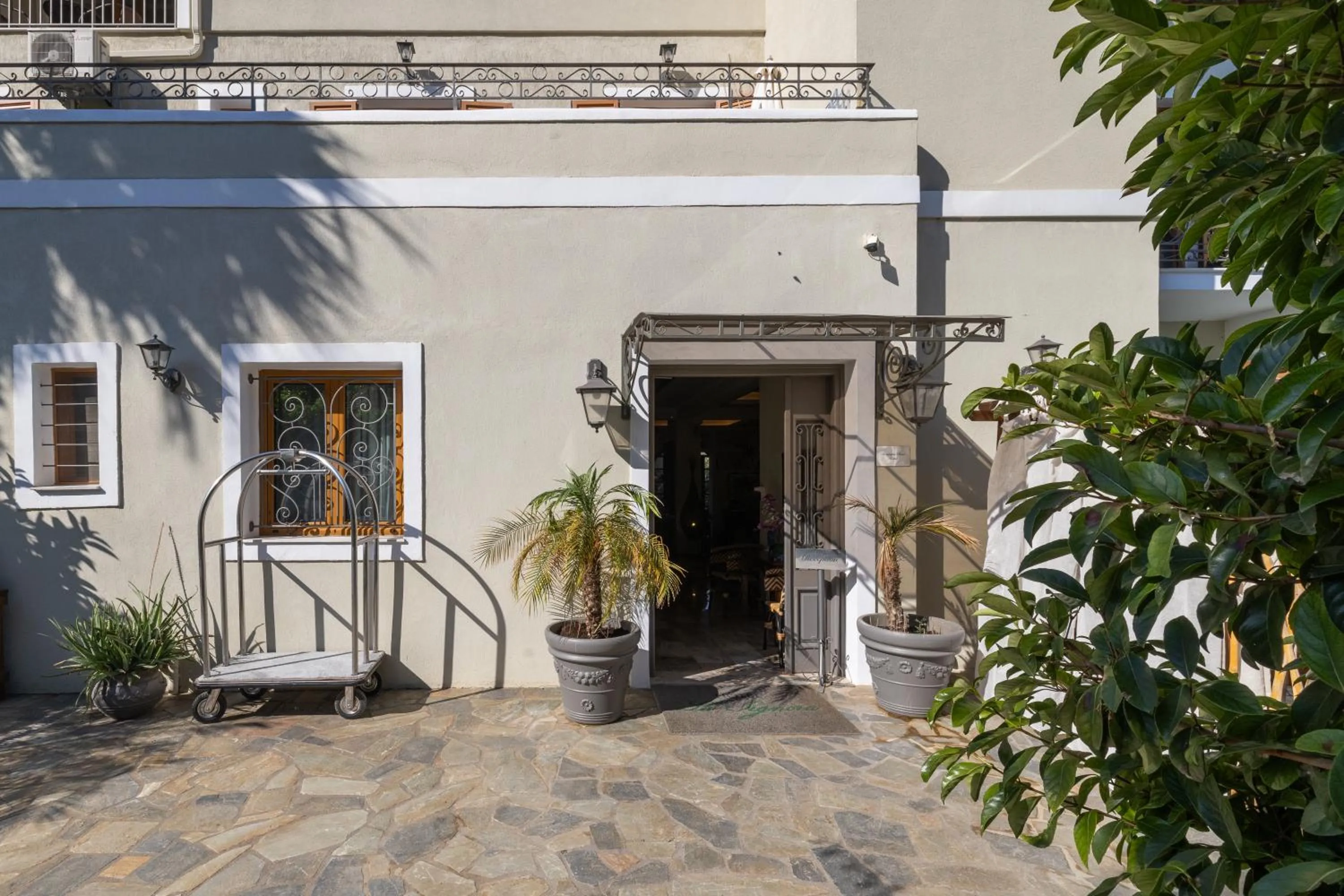 Lobby or reception in La Signora Hotel