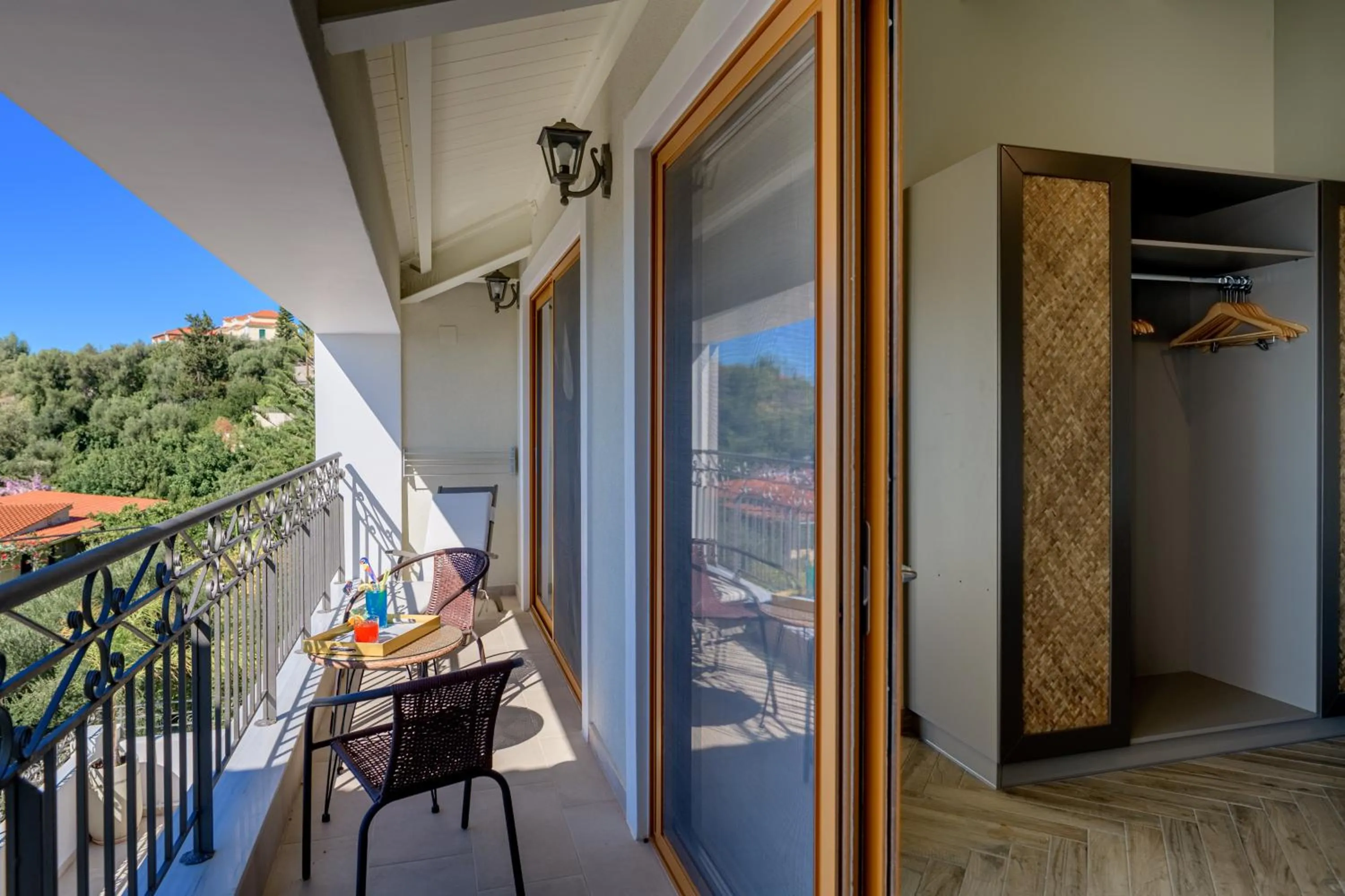 Day in La Signora Hotel