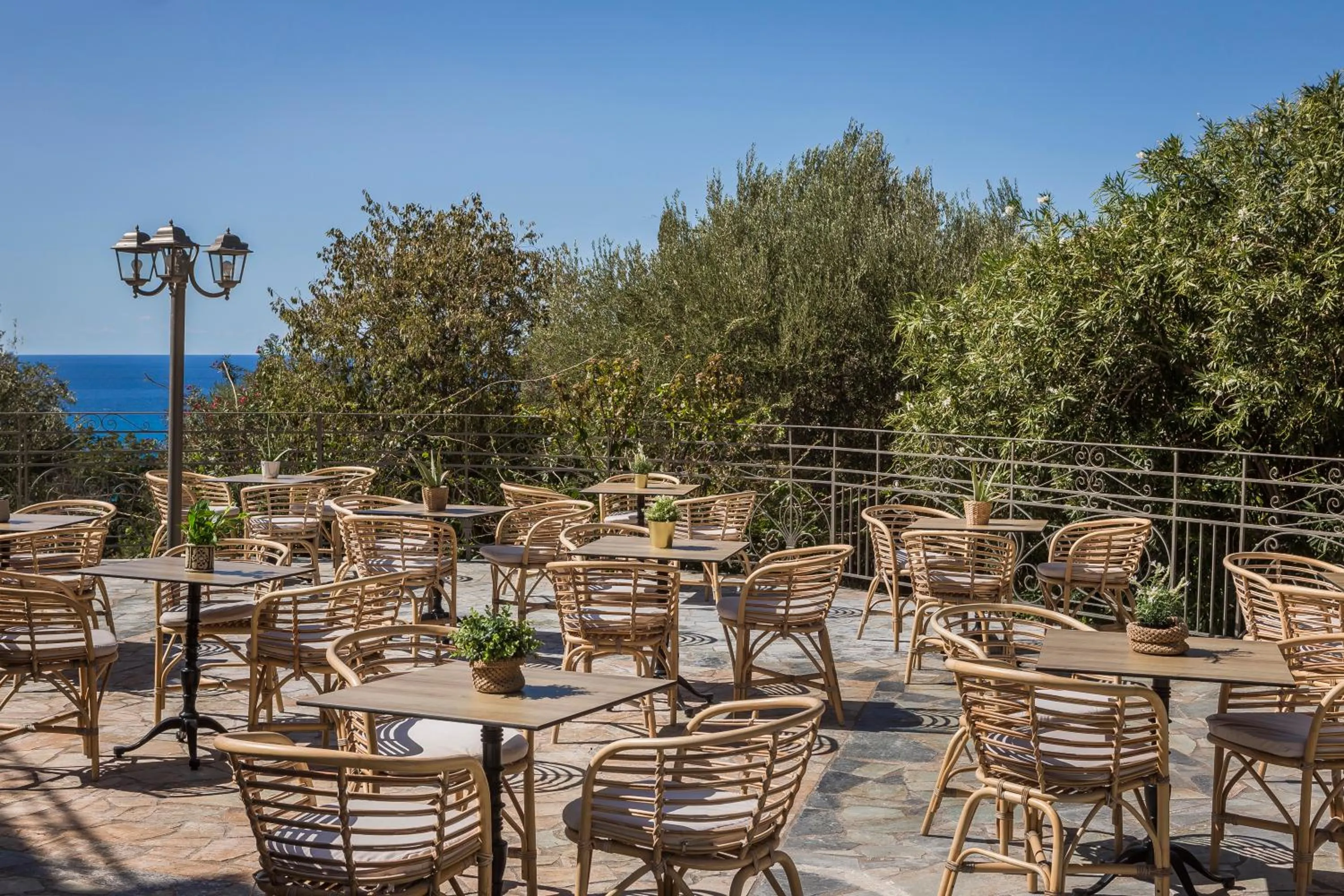 Patio in La Signora Hotel