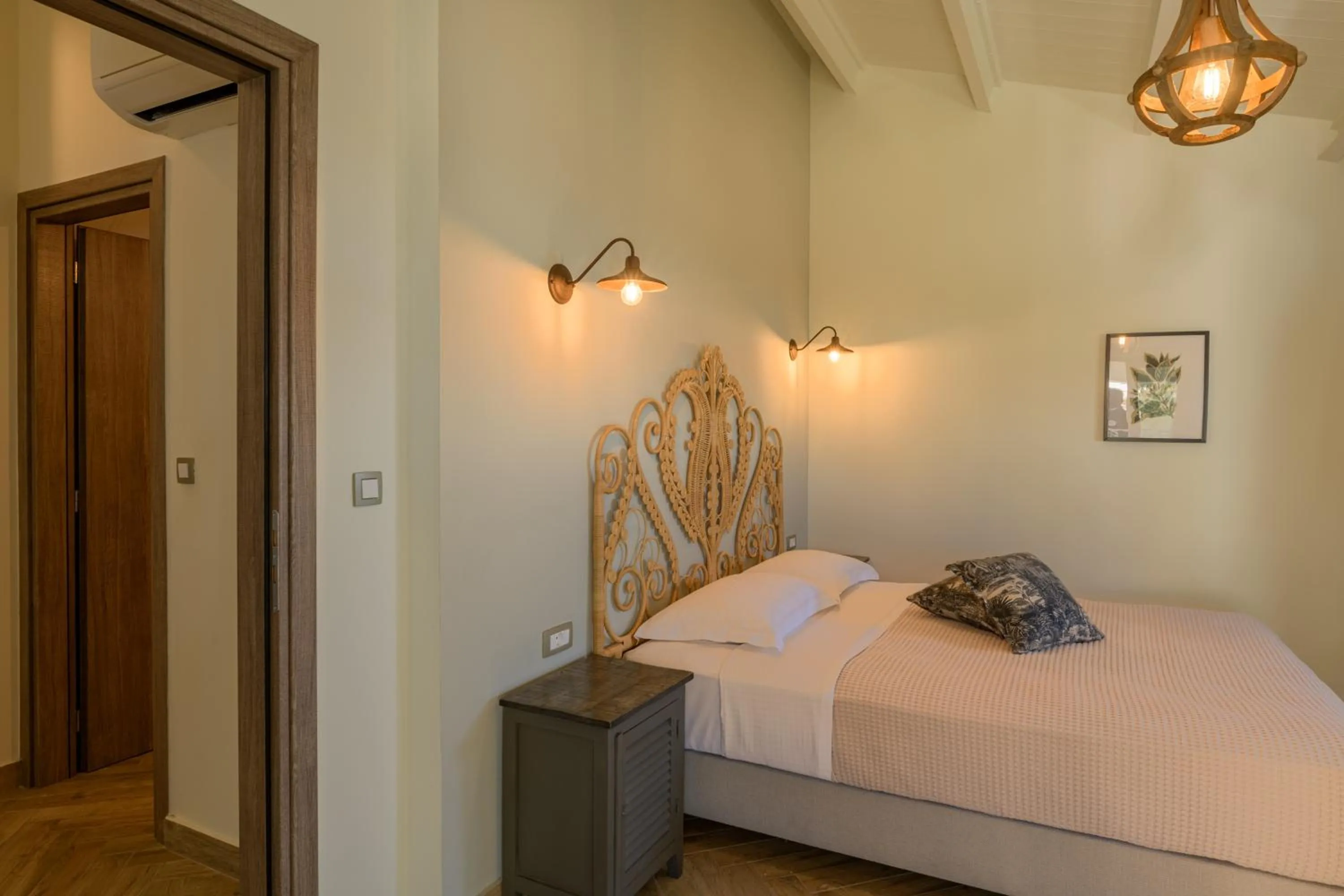 Bed in La Signora Hotel