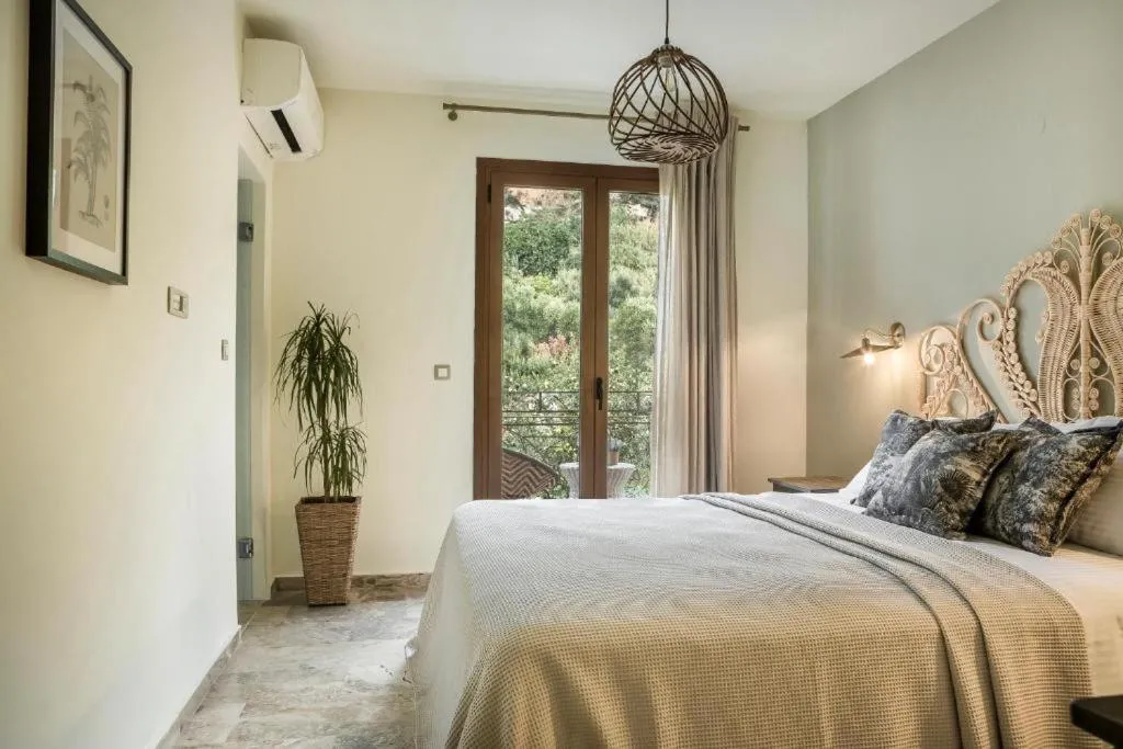 Bed in La Signora Hotel