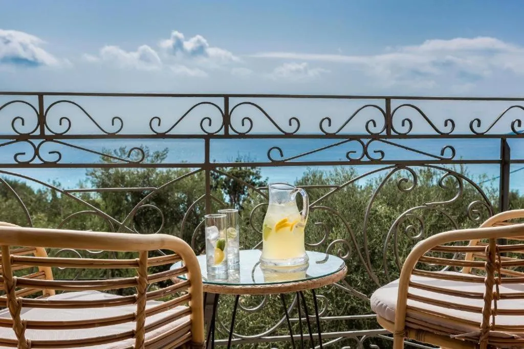 Day in La Signora Hotel