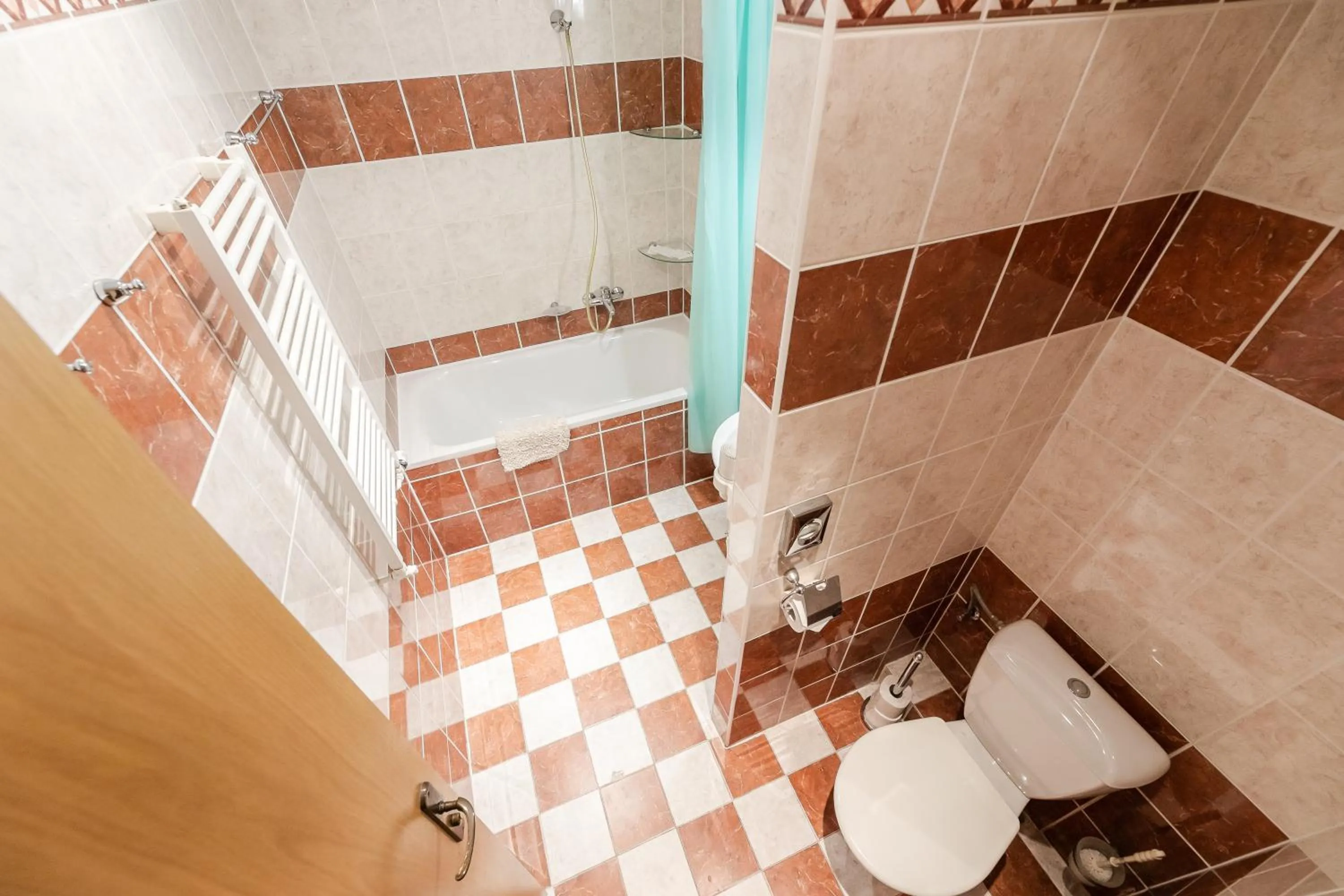 Bathroom in Hotel Perla Jizery