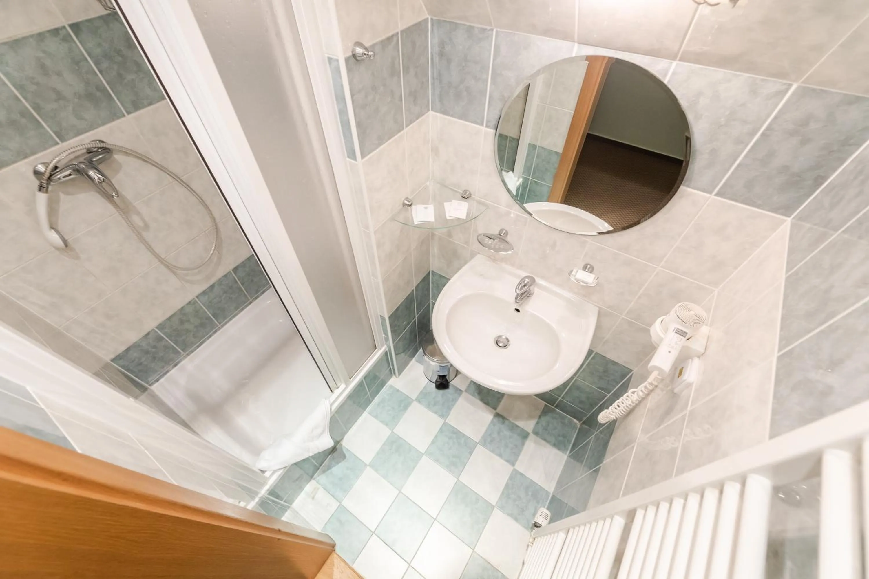 Bathroom in Hotel Perla Jizery