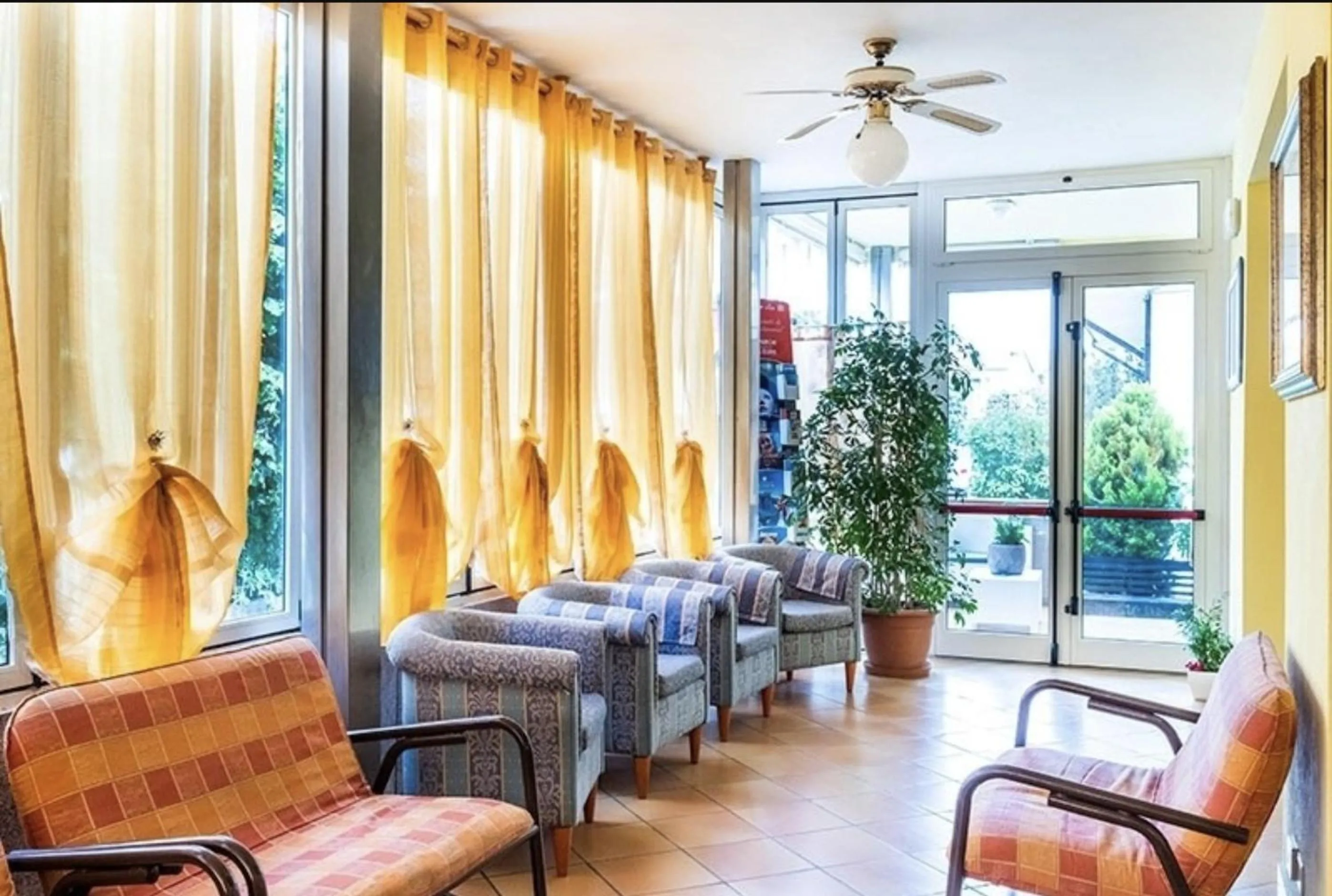 Hotel Cesari