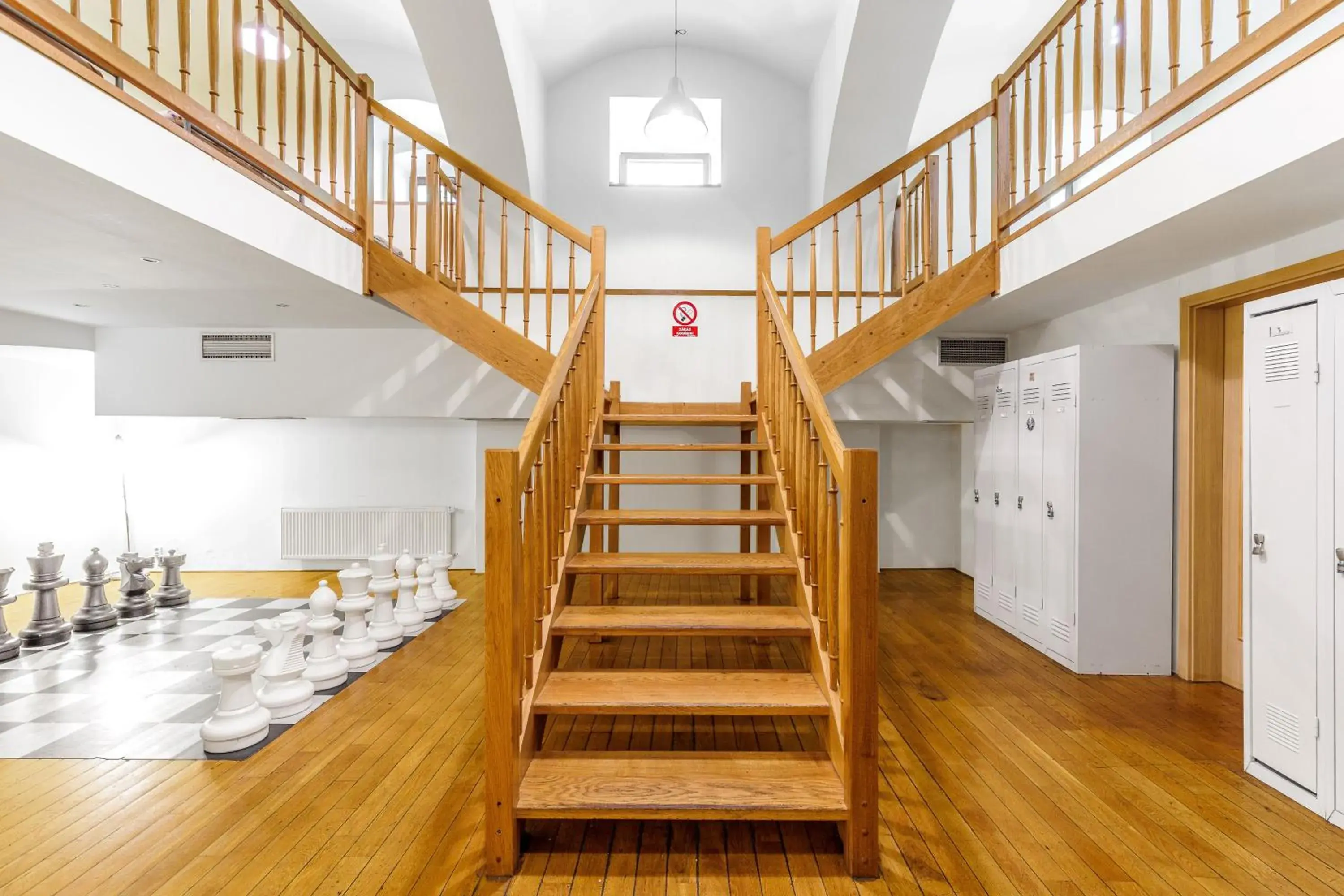 Bed in 10-Bed Mixed Dormitory Room in Hotel STARÝ PIVOVAR Bed in 10-Bed Mixed Dormitory Room in Hotel STARÝ PIVOVAR