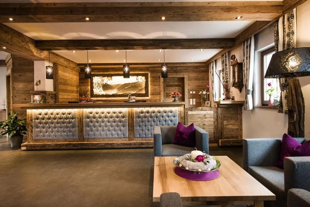 Lobby or reception in Salzburgerhof Flachau