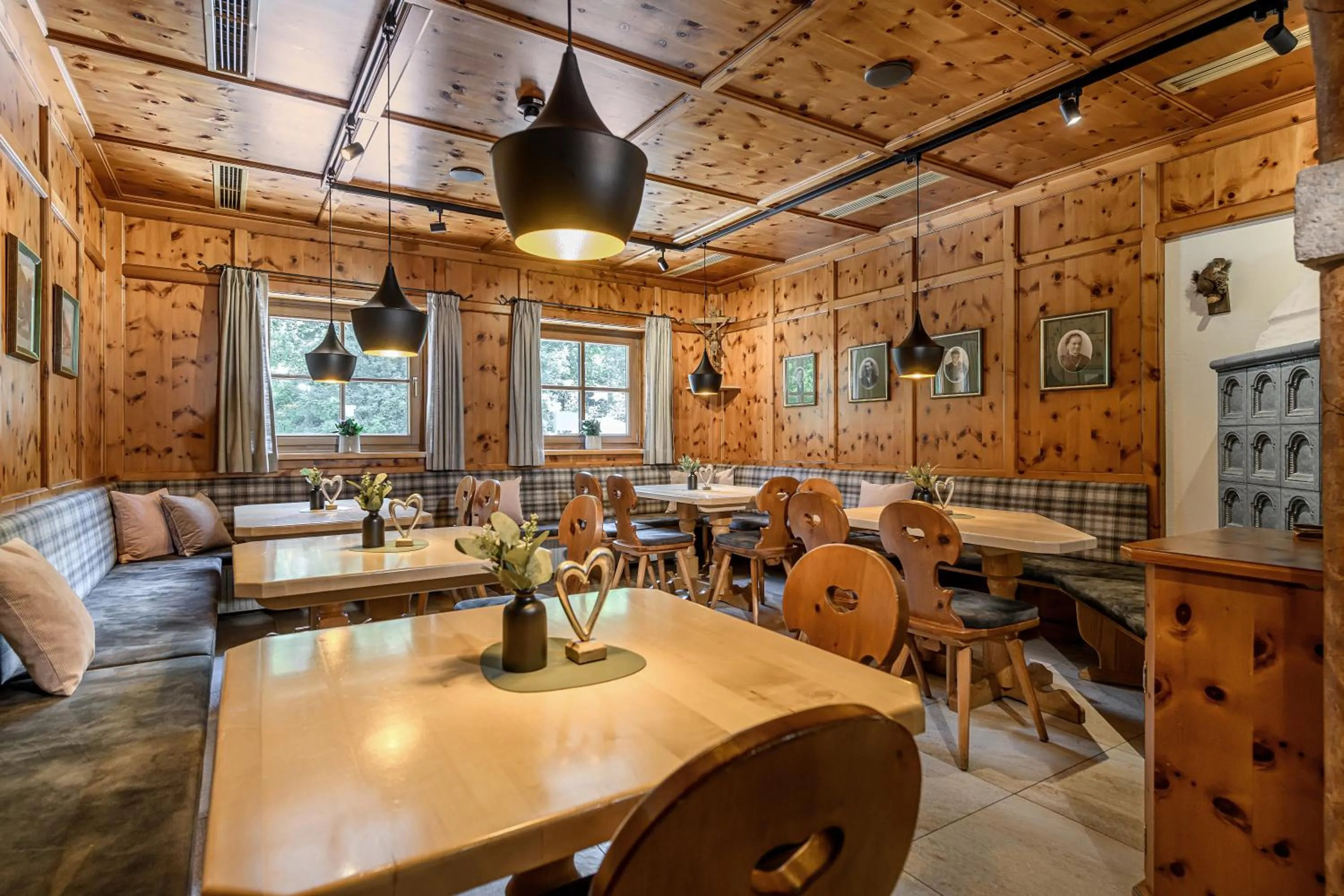 Restaurant/places to eat in Salzburgerhof Flachau