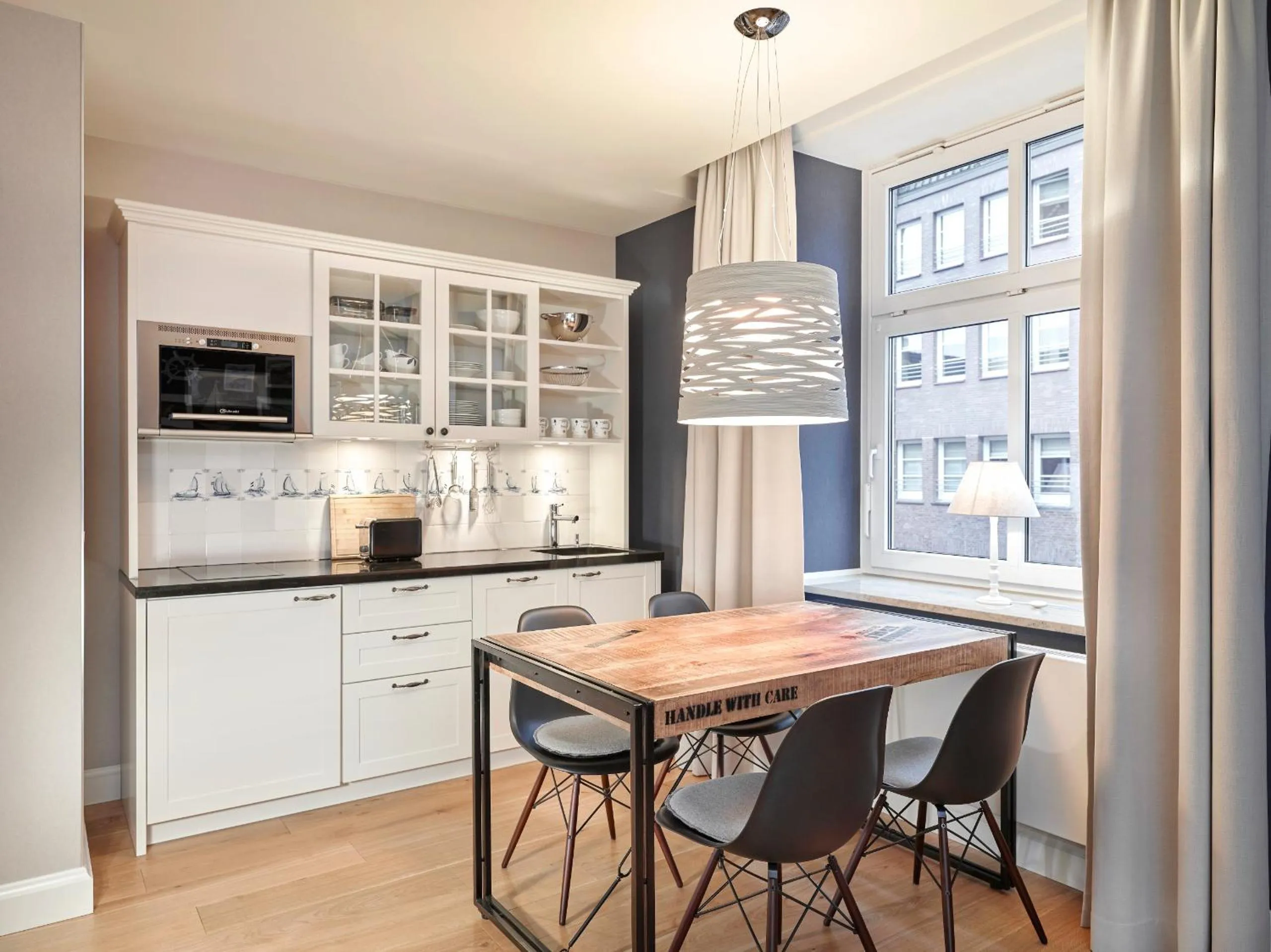 Kitchen or kitchenette in Hapimag Ferienwohnungen Hamburg